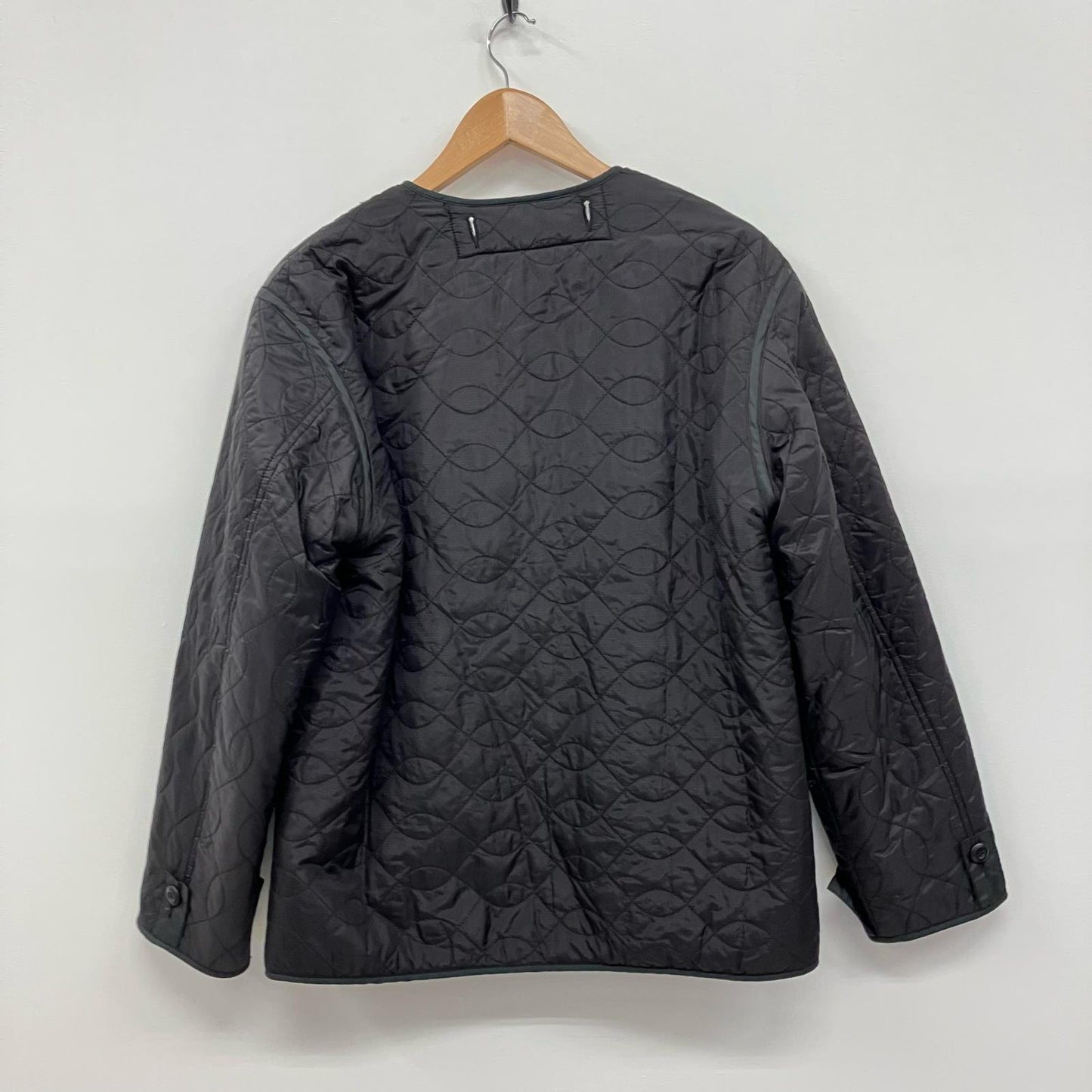 BEAMS + | ビームスプラス M-65 ライナー その他アウター 11-18-4810-139 ブラック【イオン広店】