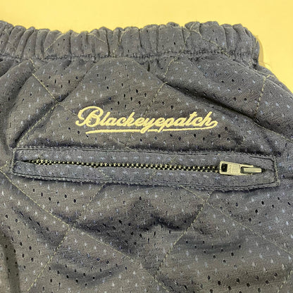 BlackEyePatch | ブラックアイパッチ SMALL OG LABEL QUILTED TRACK PANTS パンツ ネイビー サイズ：XL【イオン広店】