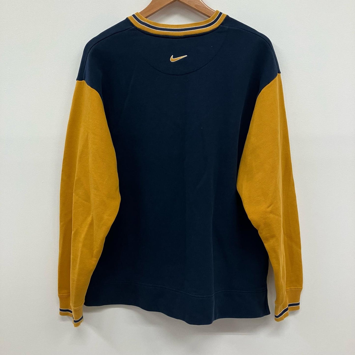 NIKE | ナイキ スウェット イエロー サイズ：L【イオン広店】
