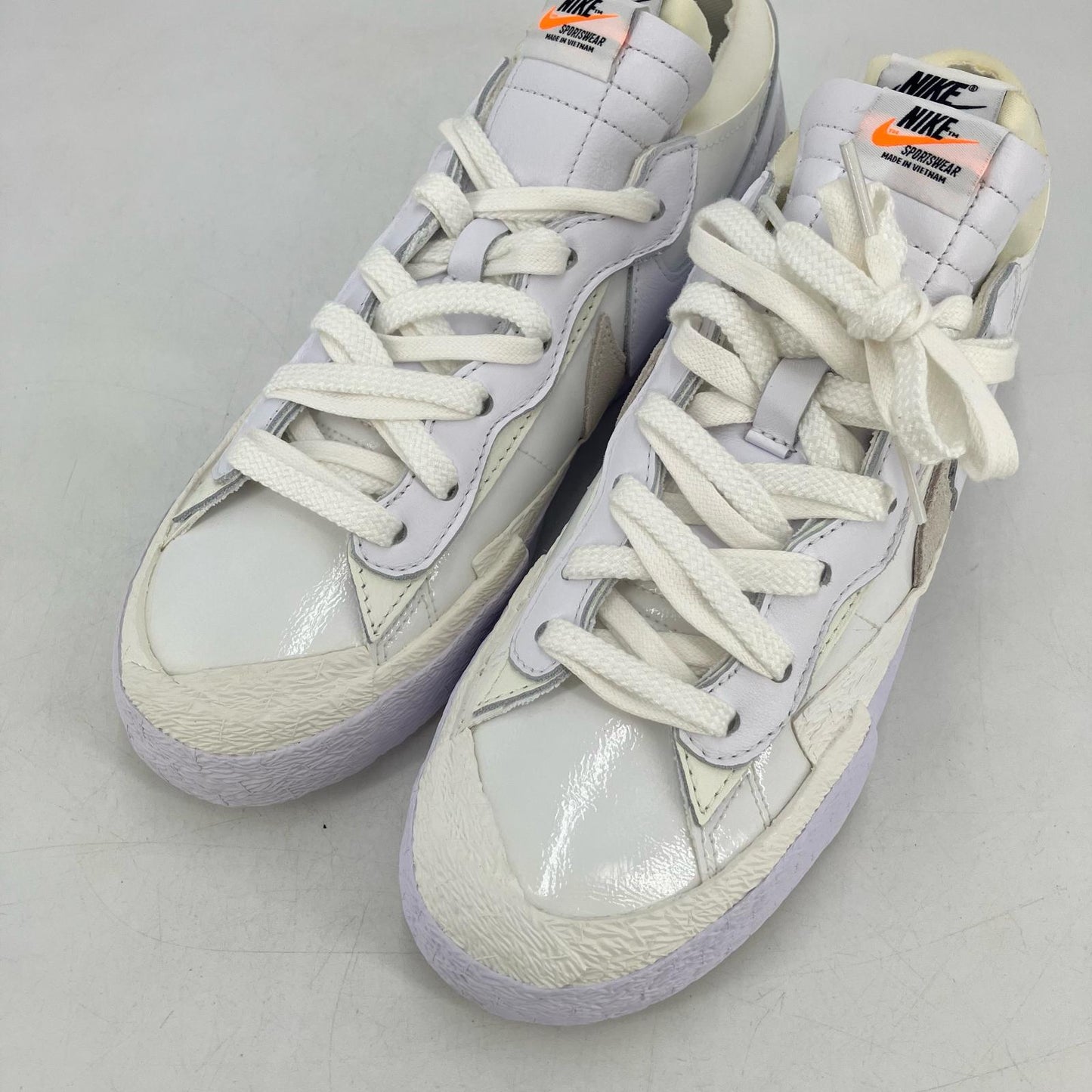 NIKE | ナイキ sacai × Nike Blazer Low? スニーカー DM6443-100 ホワイト 27cm【イオン広店】