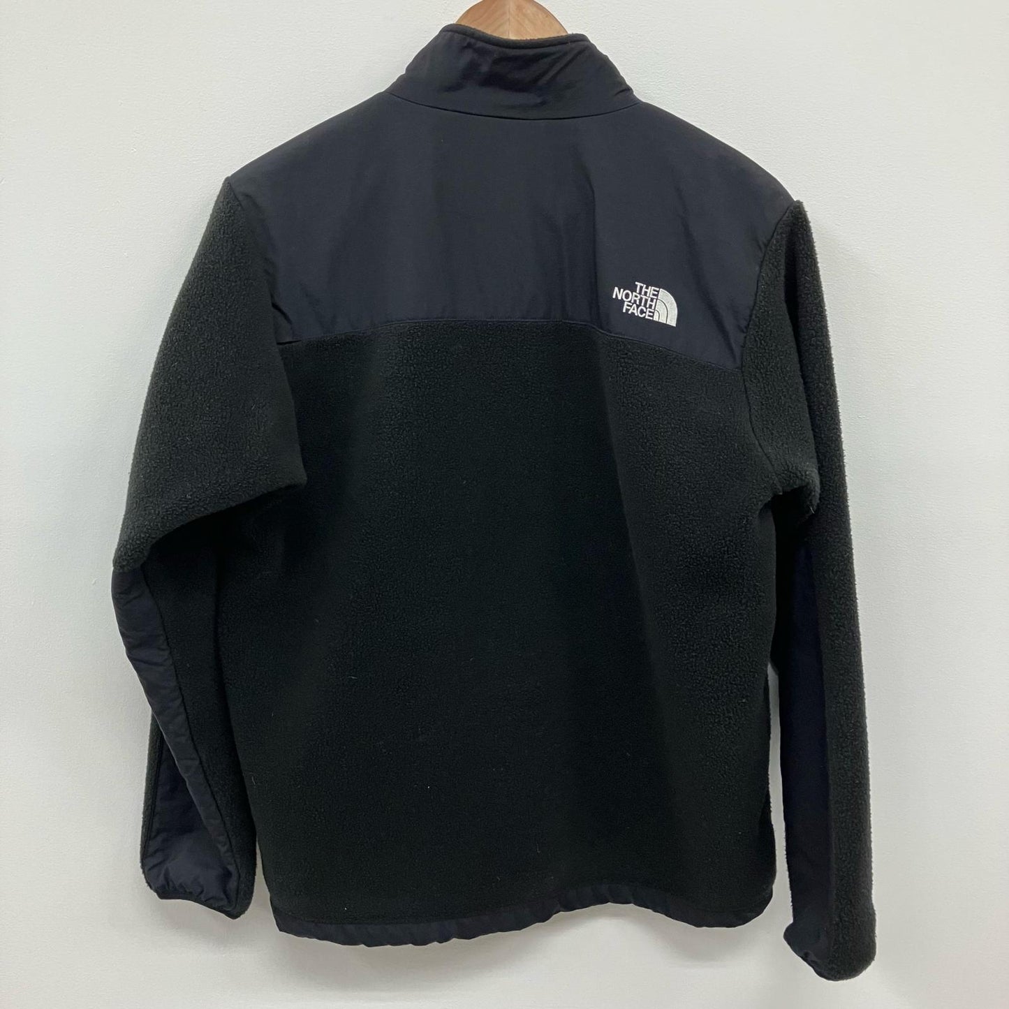 THE NORTH FACE | ザ・ノースフェイス DENALI JACKET その他トップス NA71831 ブラック サイズ：M【イオン広店】