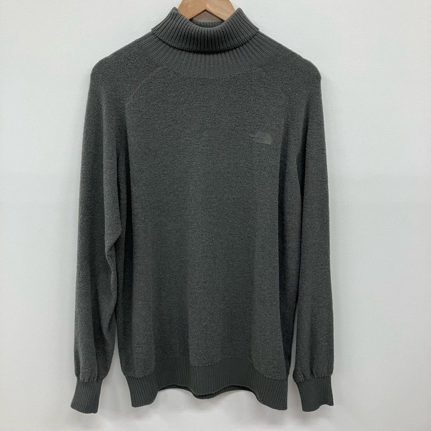 THE NORTH FACE | ザ・ノースフェイス コンフォーティブウールハイネック ニット NT62583R チャコールグレー サイズ：L【イオン広店】