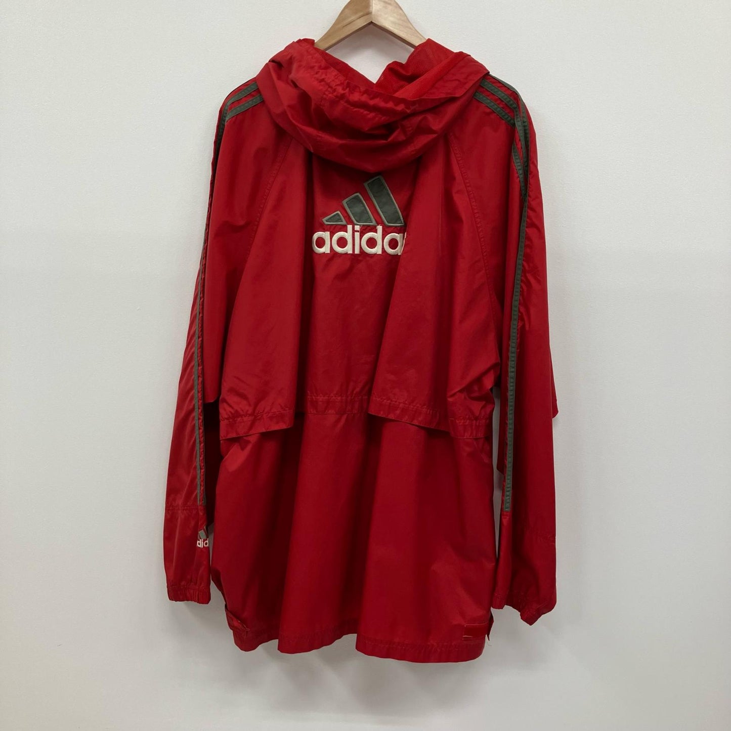 adidas | アディダス ナイロンジャケット レッド サイズ：XXL【イオン広店】