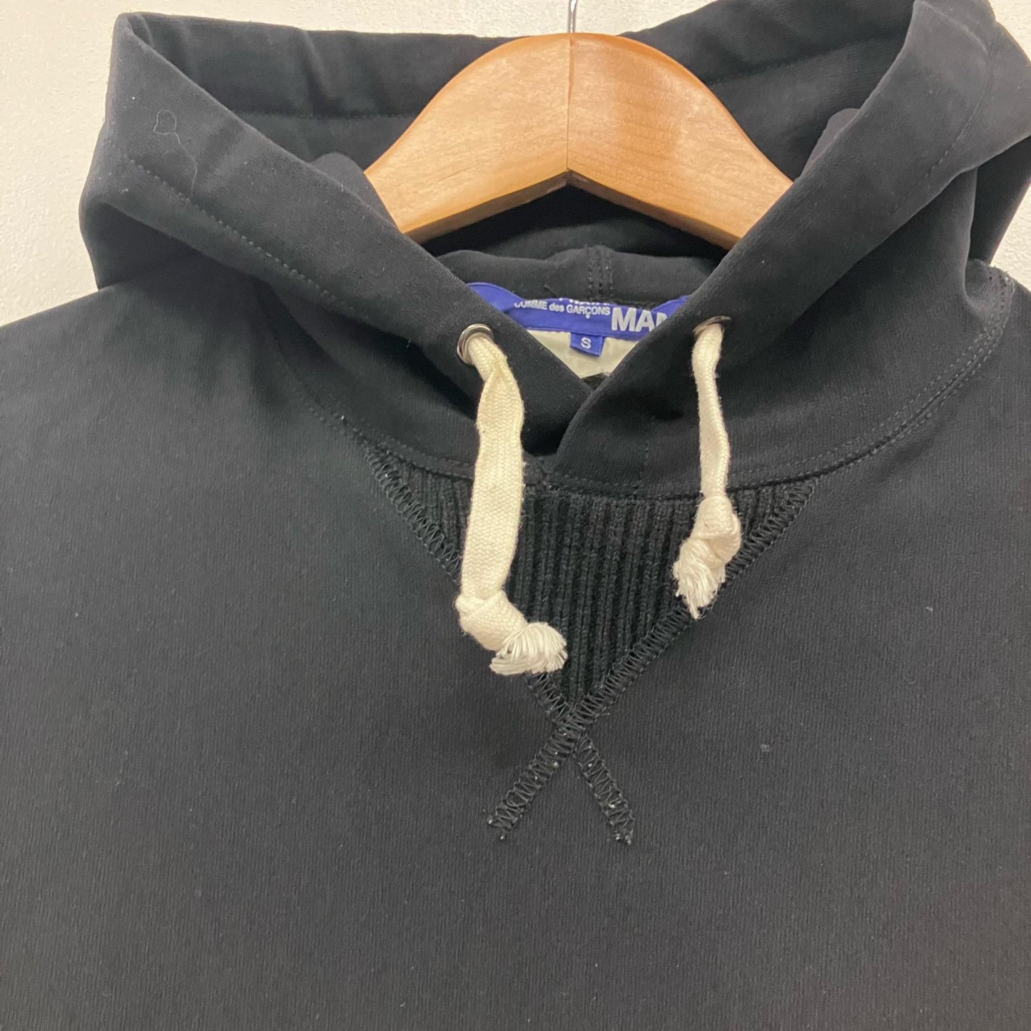 JUNYA WATANABE COMME des GARCONS MAN | ジュンヤワタナベコムデギャルソンマン パーカー WR-T007 ブラック サイズ：S【イオン広店】