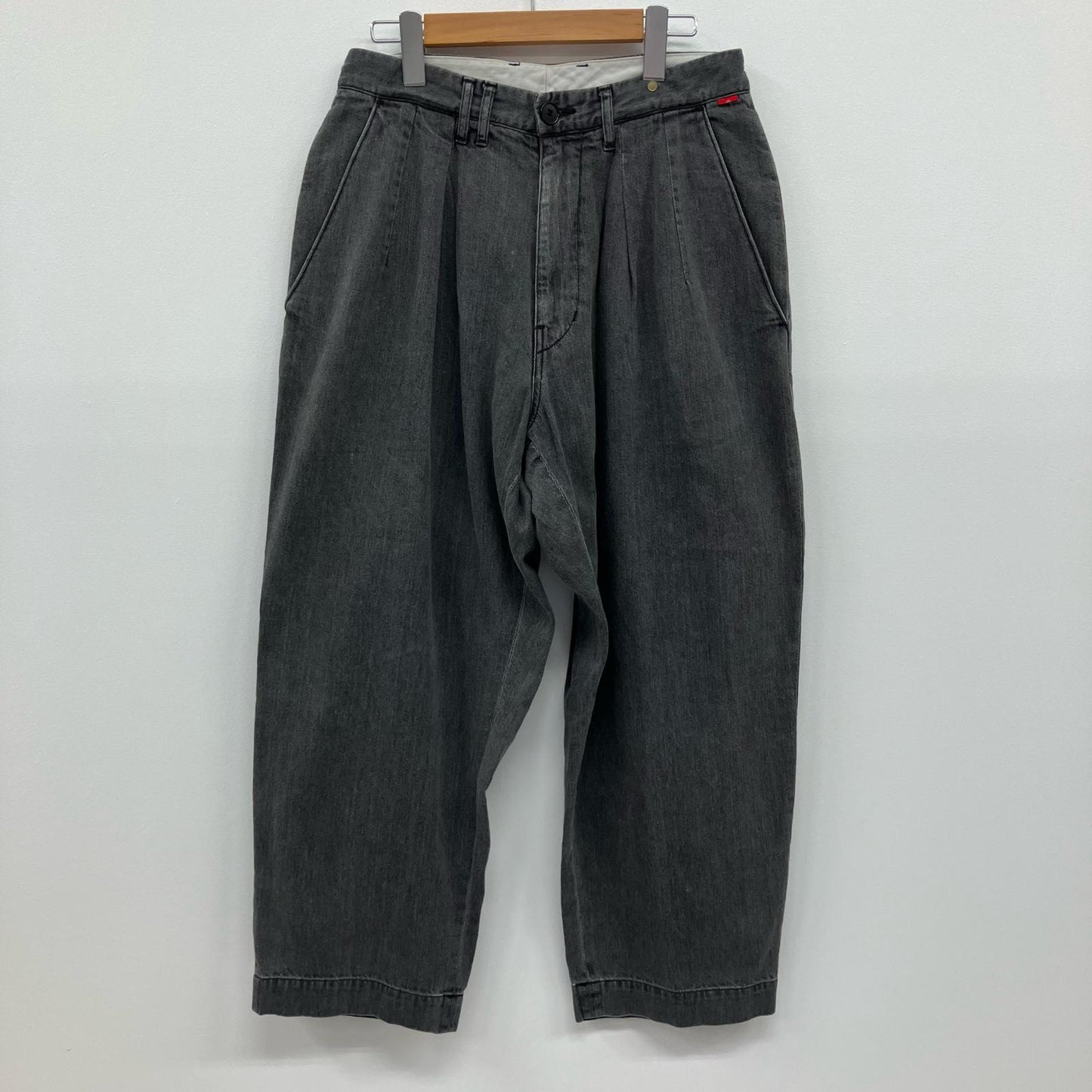 Anachronorm | アナクロノーム ワイドブラックデニム デニムパンツ ブラック サイズ：30【イオン広店】