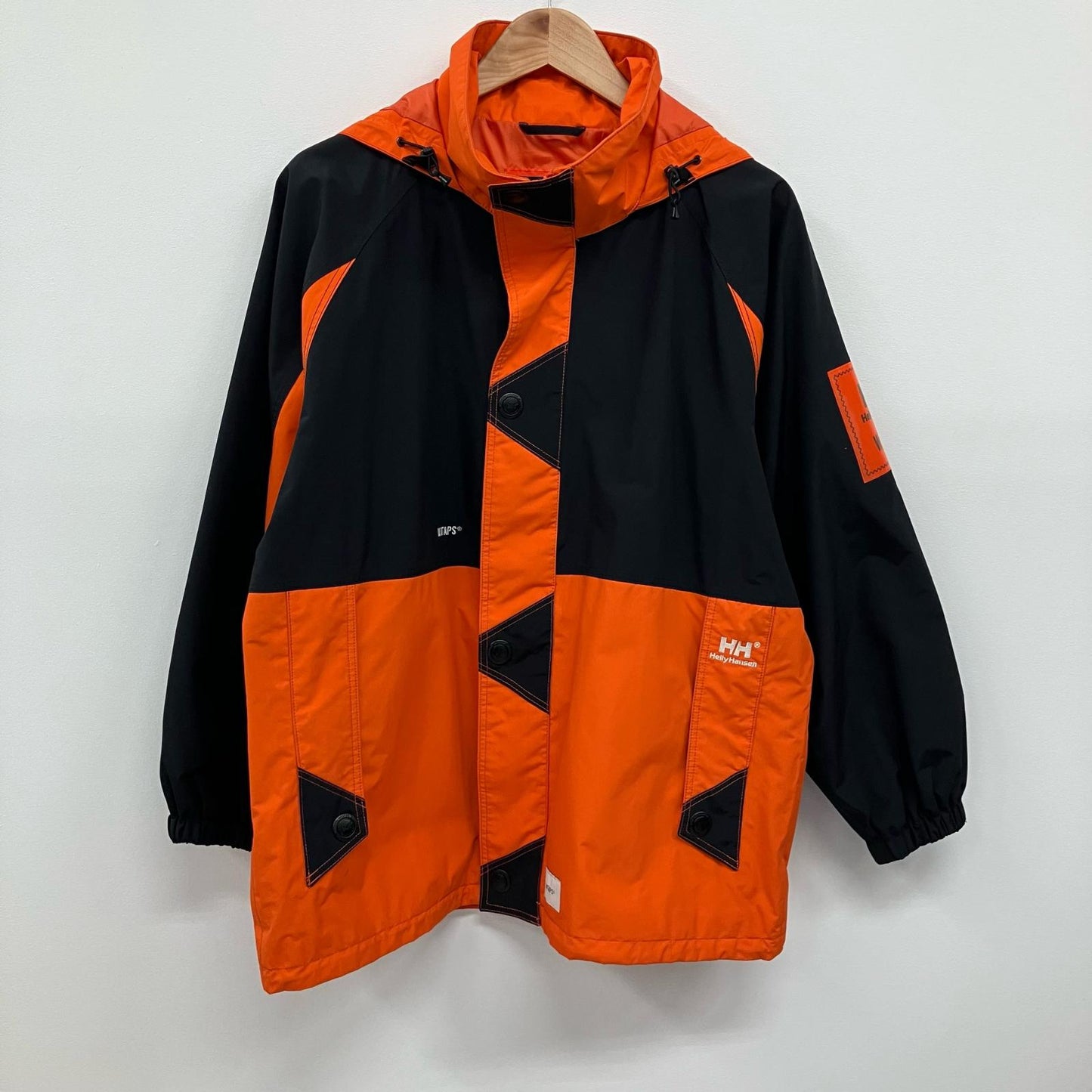 W)TAPS | ダブルタップス BOW JACKET マウンテンパーカー HV12000W オレンジ サイズ：2【イオン広店】