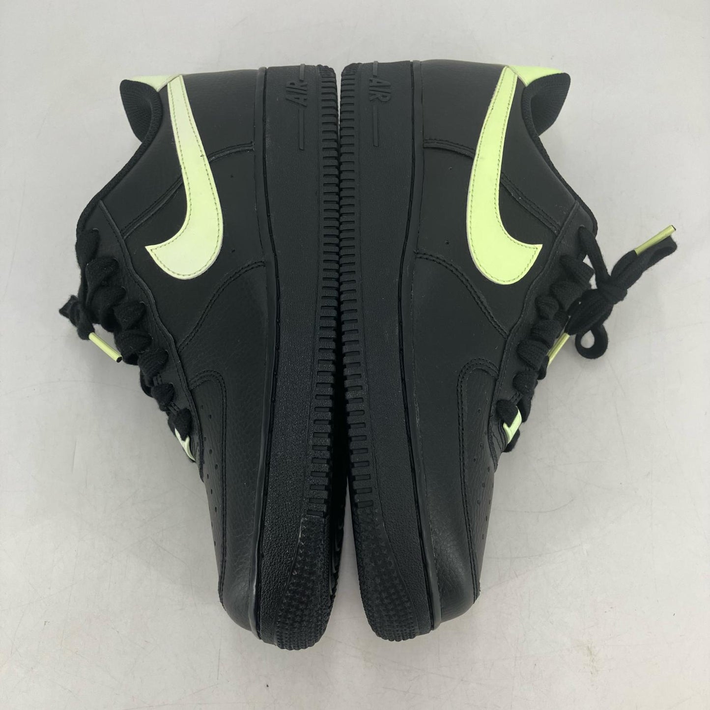 NIKE | ナイキ WMNS AIR FORCE 1 07 スニーカー 315115-040 ブラック 26.5cm【イオン広店】