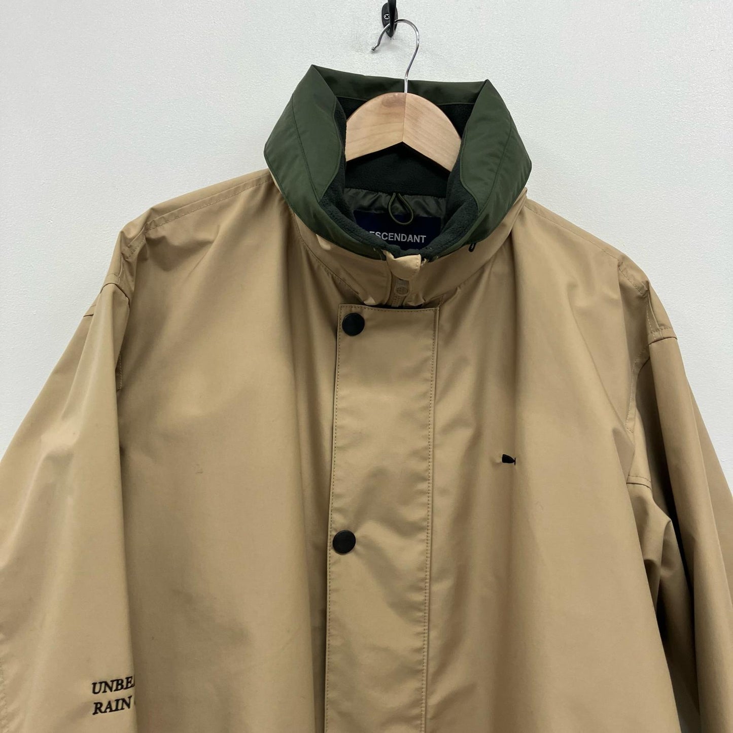 DESCENDANT | ディセンダント RUDDER 3 LAYER JACKET マウンテンパーカー ベージュ サイズ：2【イオン広店】