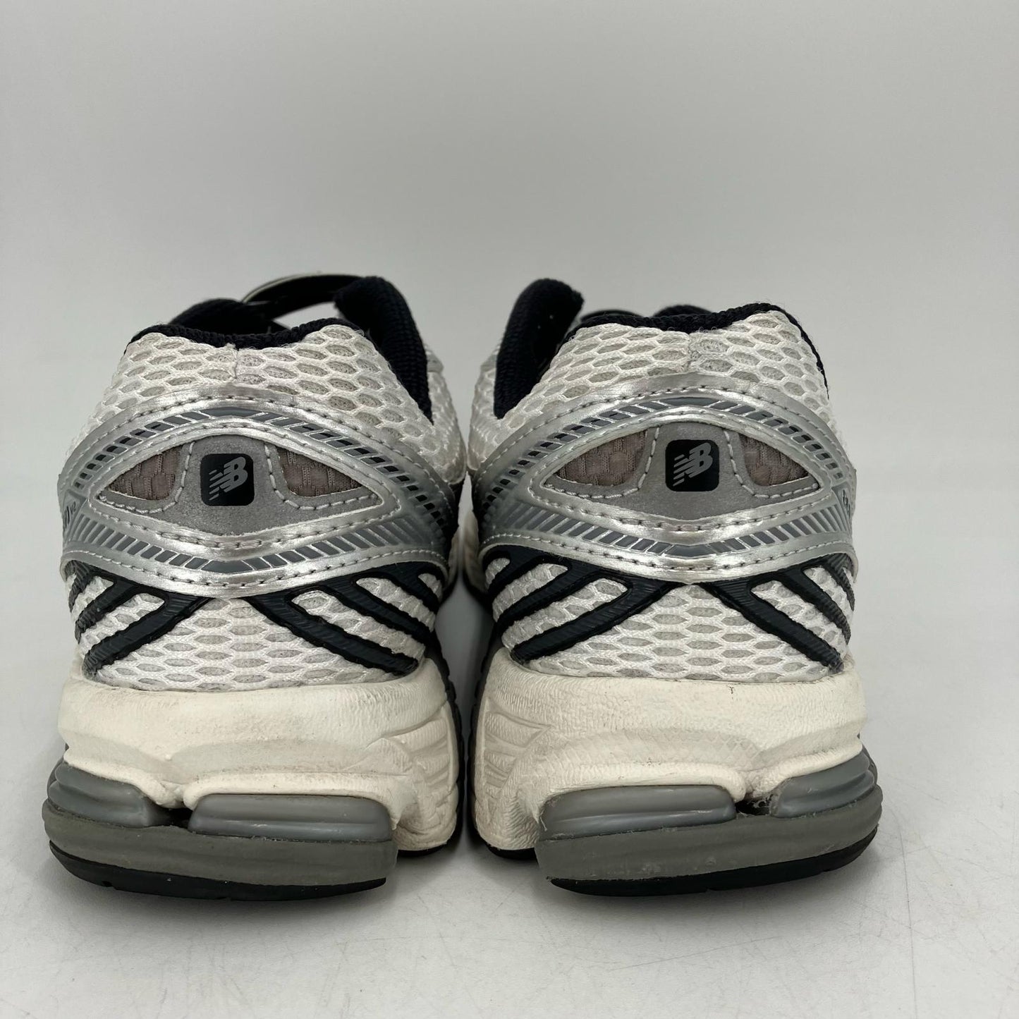 NEW BALANCE | ニューバランス New Balance 860V2 スニーカー ML860GB2 シルバー 26cm【イオン広店】