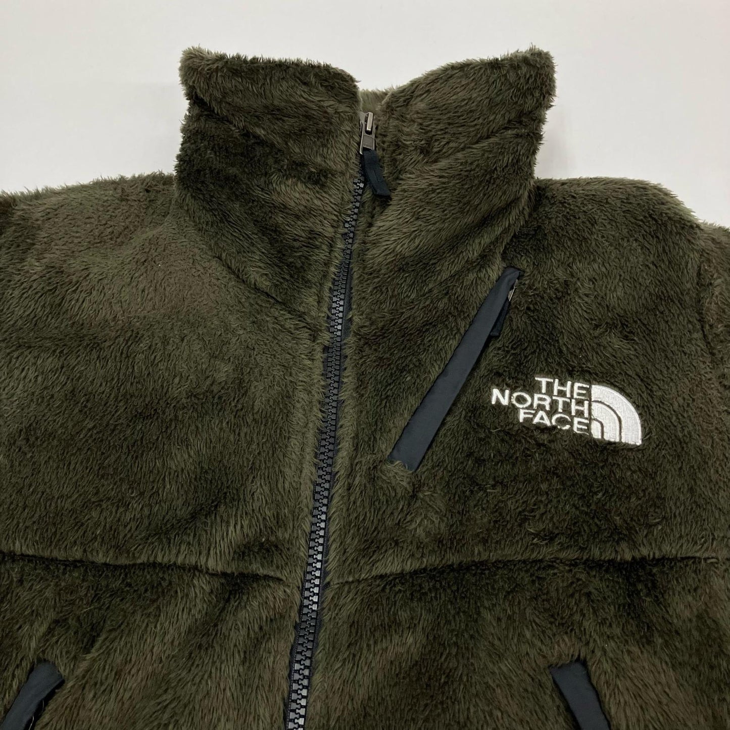 THE NORTH FACE | ザ・ノースフェイス ANTARCTICA VERSA LOFT JACKET その他トップス NA61930 カーキ サイズ：M【イオン広店】