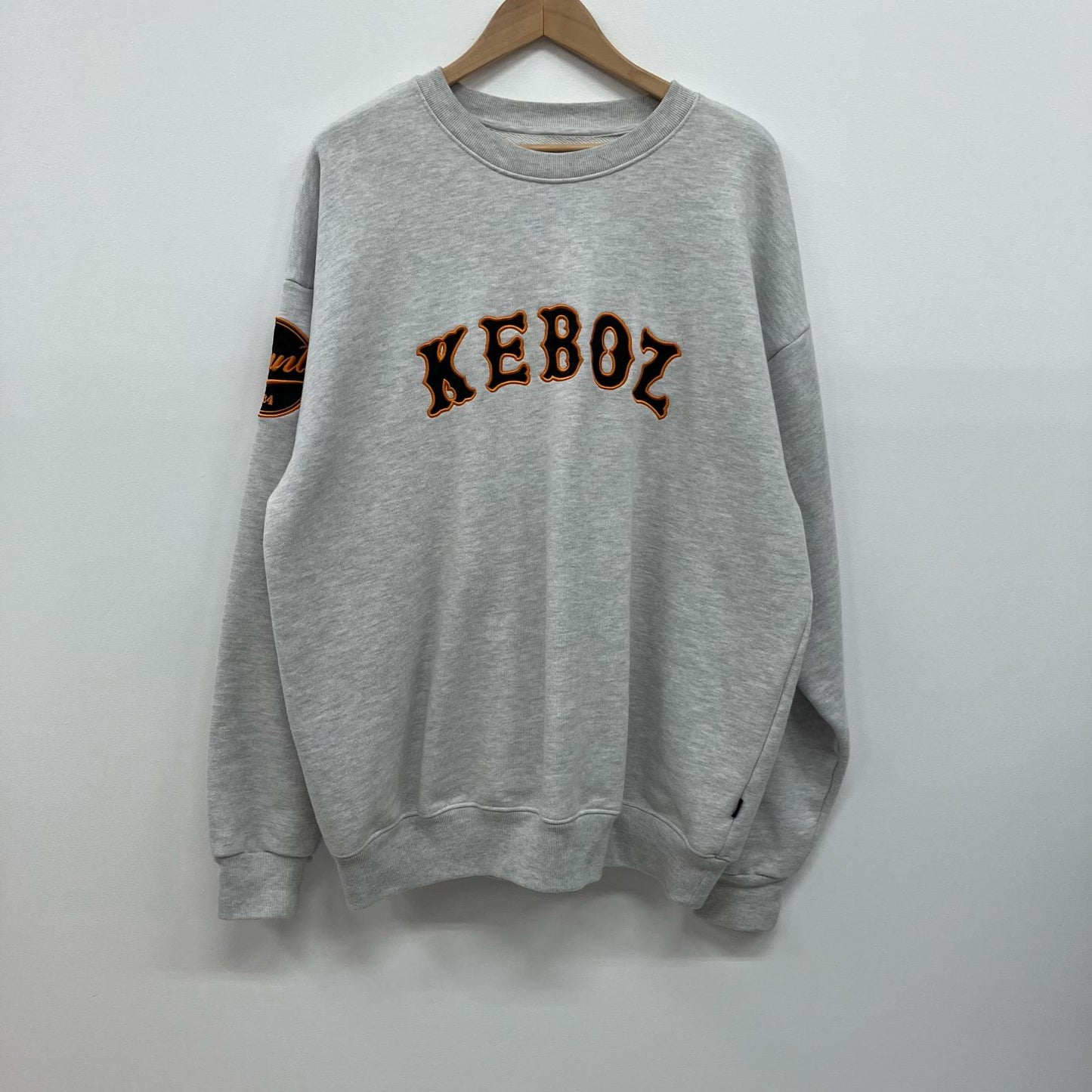 KEBOZ | ケボズ ジャイアンツ スウェット グレー サイズ：L【イオン広店】