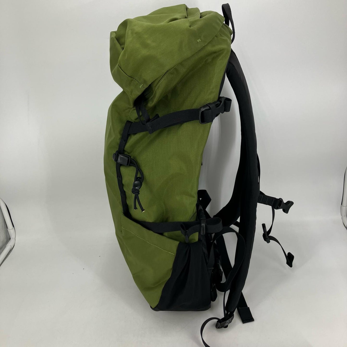 ARC'TERYX | アークテリクス BRIZE25 リュック・デイパック 18794-110472-09 グリーン【イオン広店】