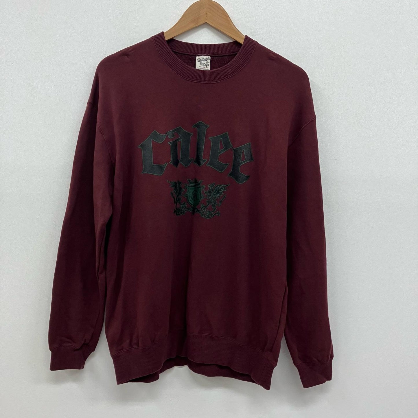 CALEE | キャリー EMBLEM LOGO CRE NECK SW スウェット CL-25AW014 ボルドー/バーガンディー サイズ：M【イオン広店】