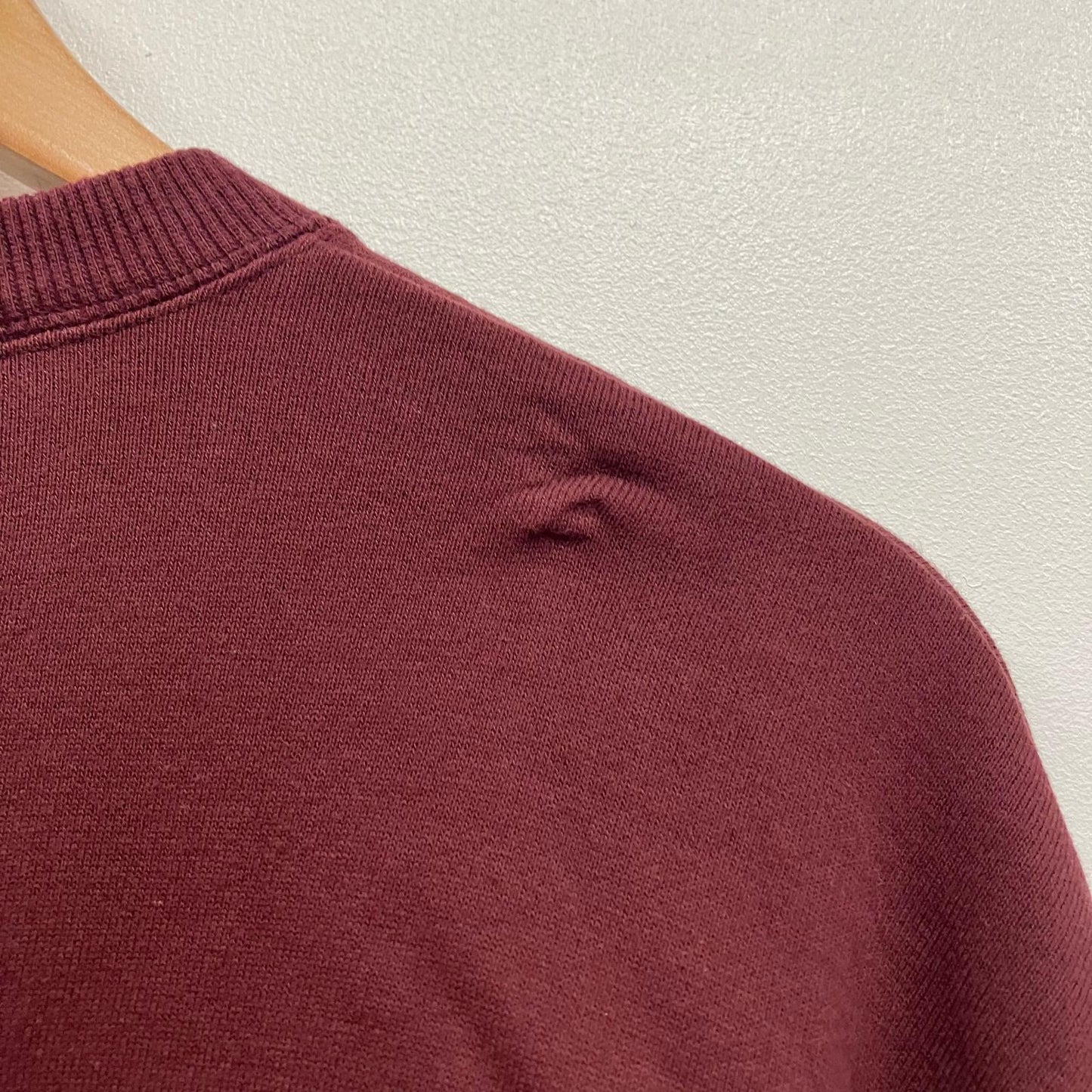 CALEE | キャリー EMBLEM LOGO CRE NECK SW スウェット CL-25AW014 ボルドー/バーガンディー サイズ：M【イオン広店】
