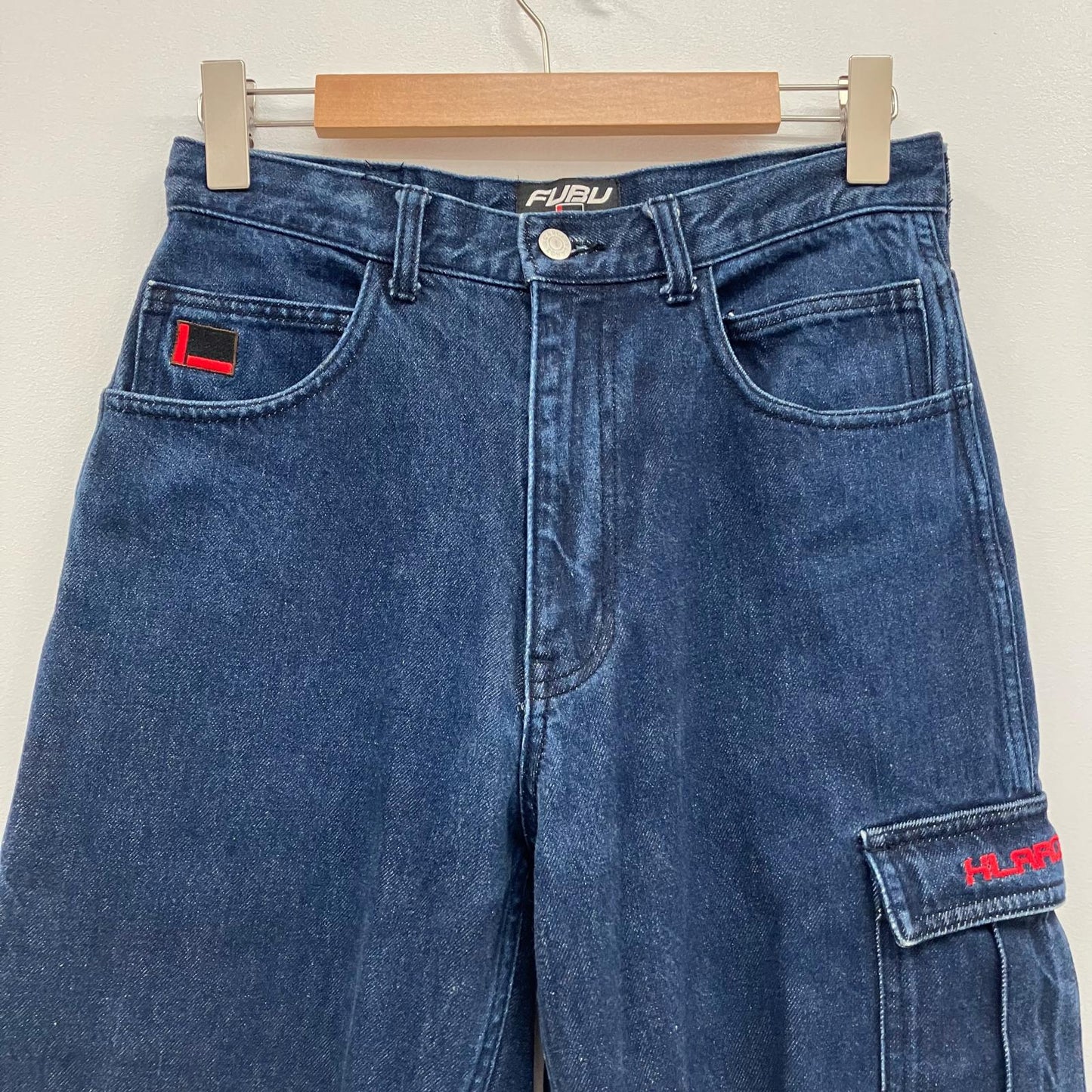 X-LARGE | エクストララージ XLARGE×FUBU デニムパンツ インディゴ サイズ：S【イオン広店】