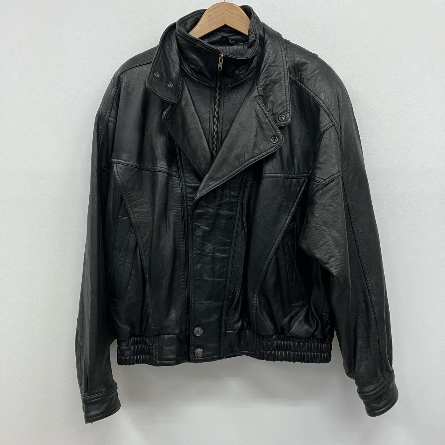 レザー ブラック サイズ：L【イオン広店】
