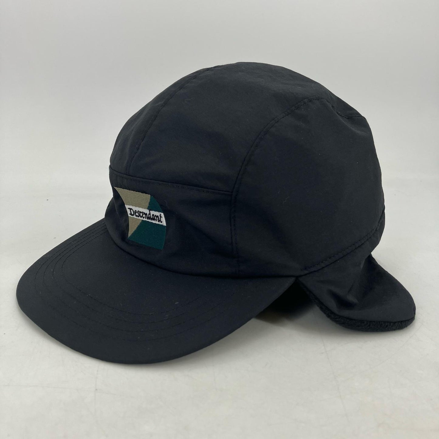 DESCENDANT | ディセンダント VF 5PANEL EAR FLAPS HH x DCDT キャップ HC92454DC ブラック【イオン広店】