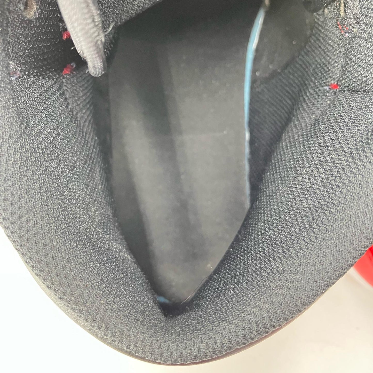 NIKE AIR JORDAN | ナイキ　エアー　ジョーダン Air Jordan 1 Mid “Bred” スニーカー 554724-074 レッド 27.5cm【イオン広店】