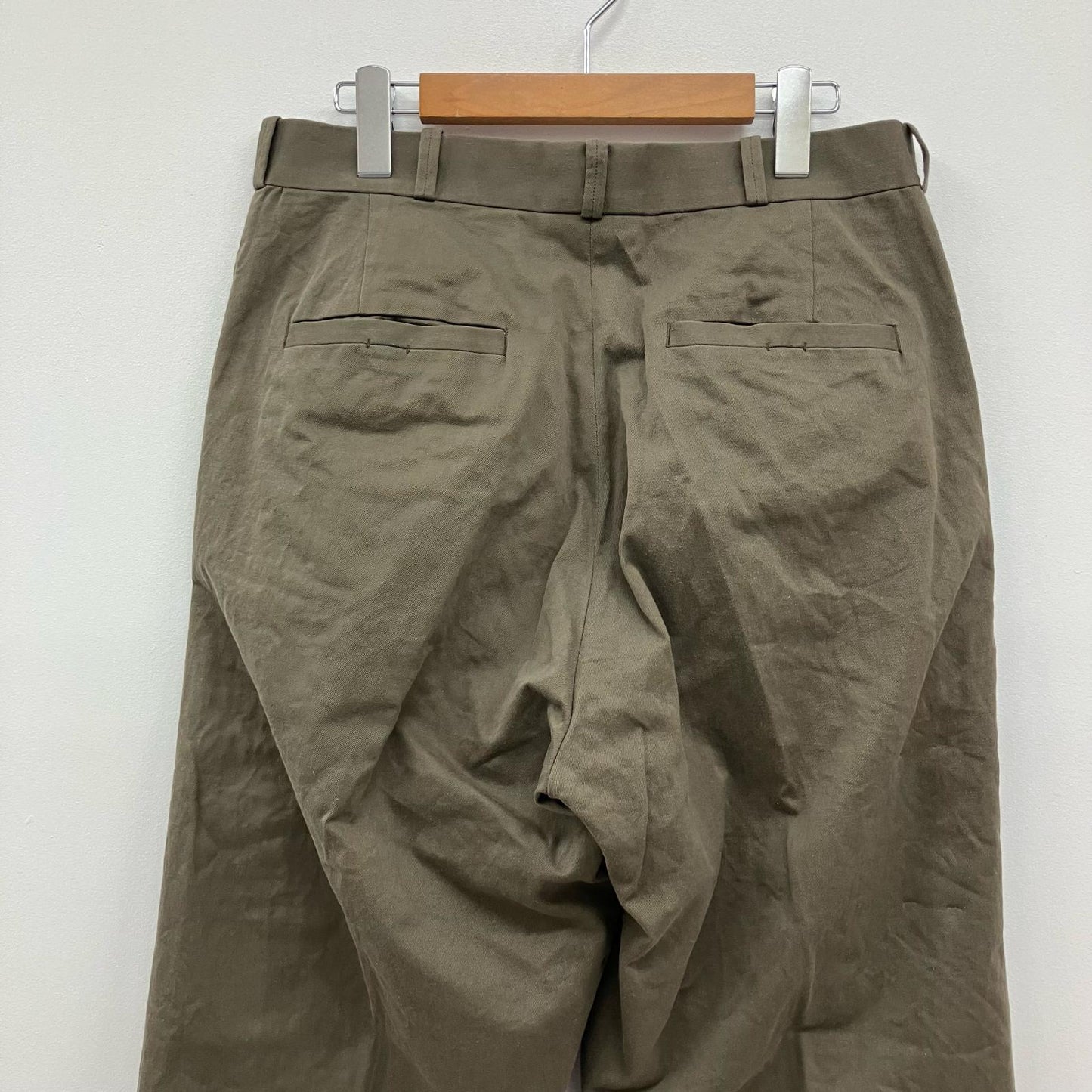 YAECA | ヤエカ チノワイドテーパード パンツ 14609 オリーブ【イオン広店】