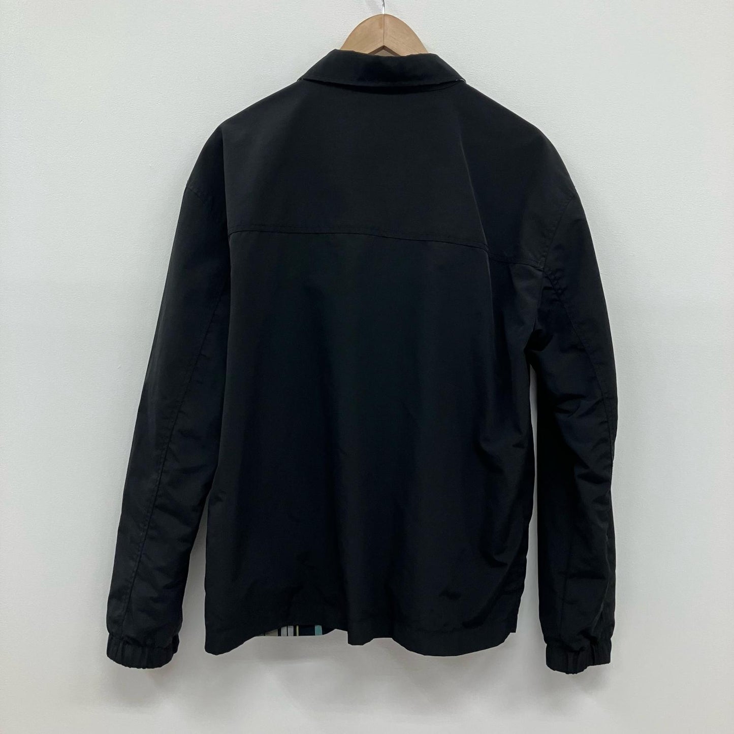 TOMMY JEANS | トミージーンズ その他アウター ブラック サイズ：L【イオン広店】