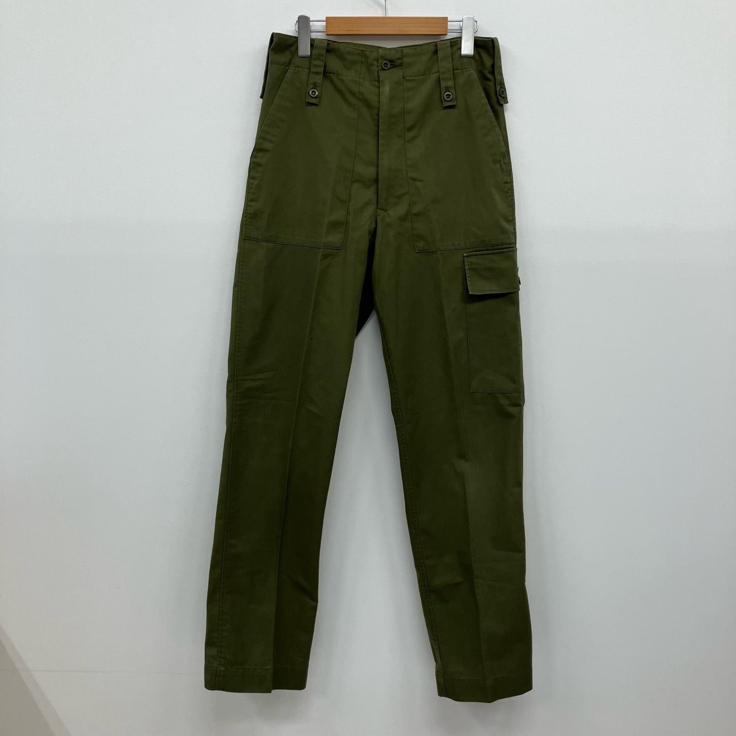 イギリス軍 パンツ カーキ【イオン広店】