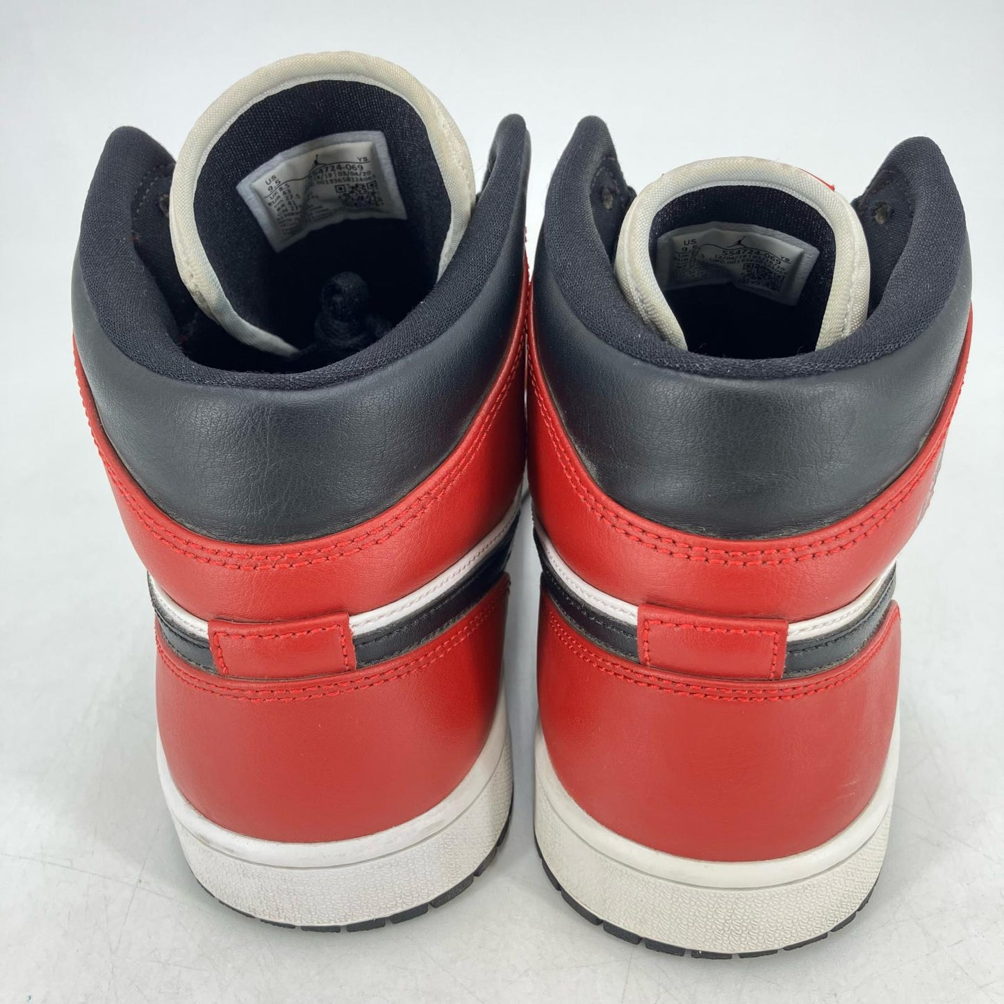 NIKE AIR JORDAN | ナイキ　エアー　ジョーダン Air Jordan 1 Mid Chicago Black Toe スニーカー 554724-069 レッド 27.5cm【イオン広店】