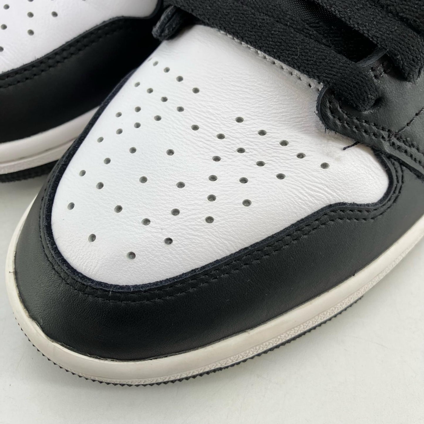 NIKE AIR JORDAN | ナイキ　エアー　ジョーダン Air Jordan 1 Retro High OG スニーカー DZ5485-010 ブラック 27.5cm【イオン広店】