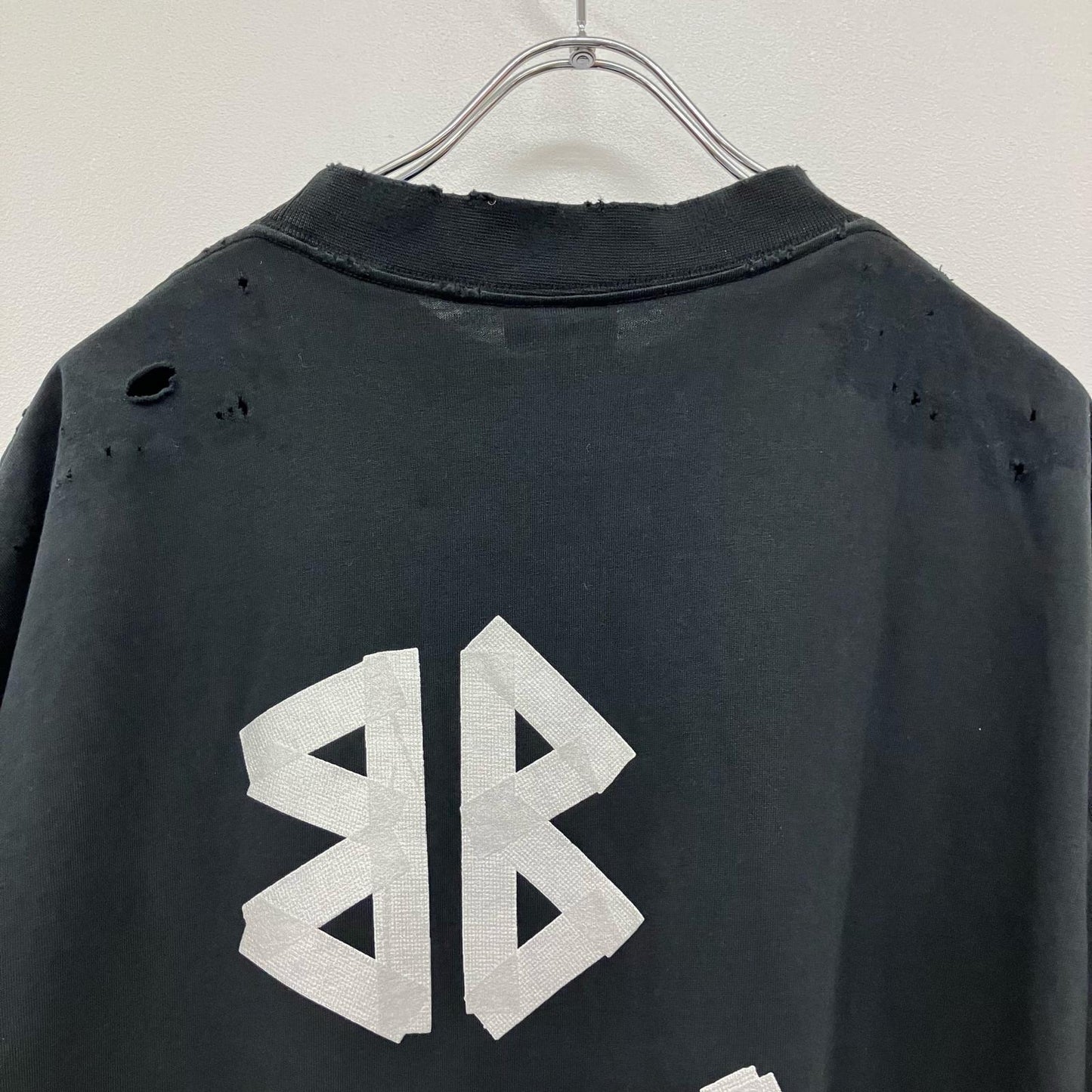 BALENCIAGA | バレンシアガ テープロゴ オーバーサイズ Tシャツ 半袖Ｔシャツ ブラック サイズ：S【イオン広店】