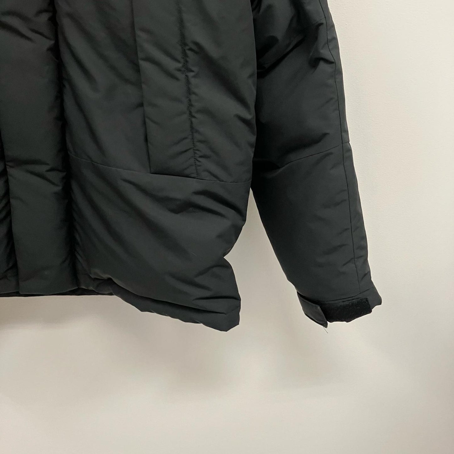 FIRST DOWN | ファーストダウン WRAP DOWN PARKA ダウンジャケット F542005 ブラック サイズ：L【イオン広店】