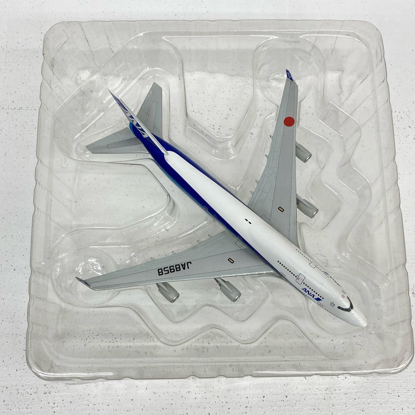 フィギュア 1/400 ANA 747-400 JA8958 ラストフライト NH40085 全日空 ボーイング 747-400【フィギュア】【イオン広店】