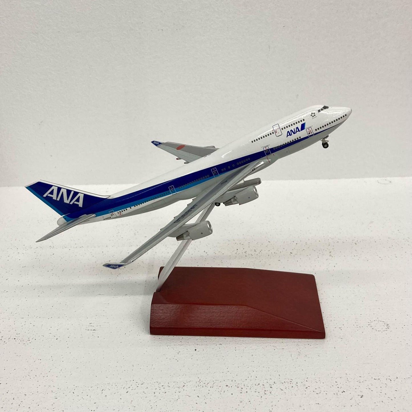 フィギュア 1/400 ANA 747-400 JA8958 ラストフライト NH40085 全日空 ボーイング 747-400【フィギュア】【イオン広店】
