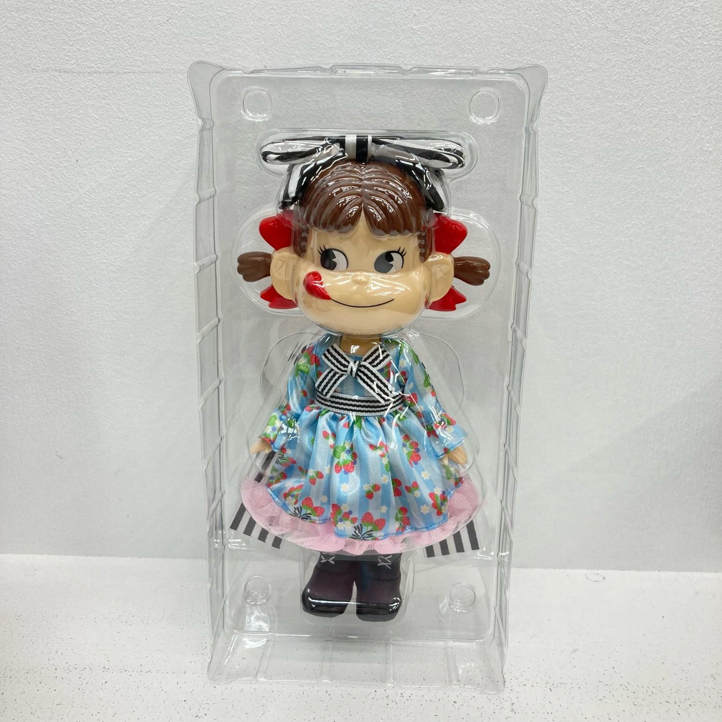 フィギュア ペコちゃん リボンペコ人形 不二家 ペコちゃん【フィギュア】【イオン広店】