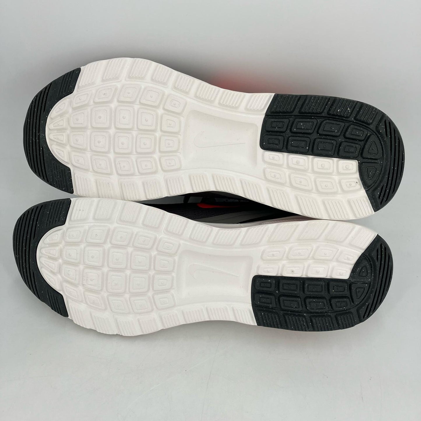 NIKE | ナイキ Air Max Nuaxis スニーカー FD4329-200 グレー 28cm【イオン広店】