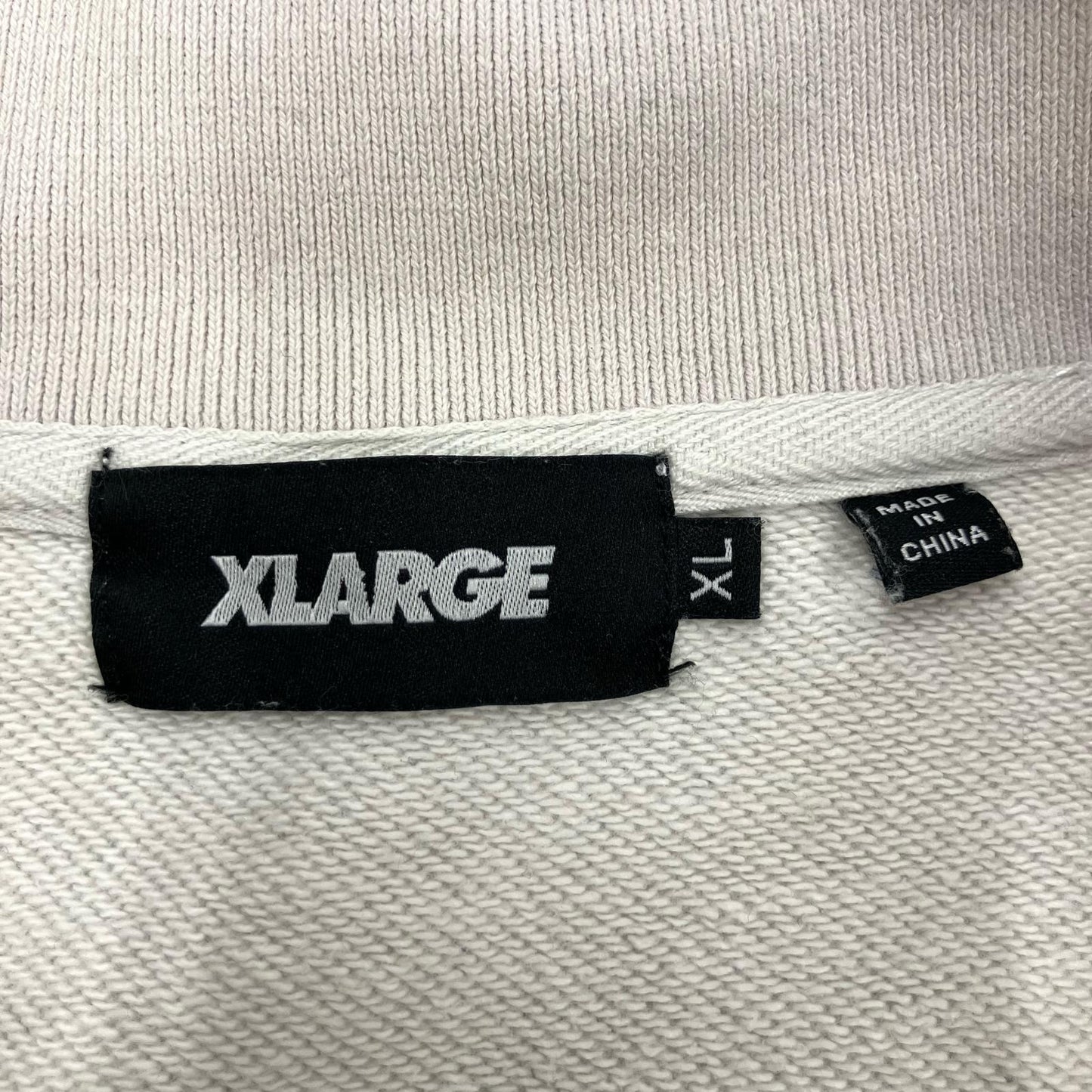 X-LARGE | エクストララージ STRIPED RIB HALF ZIP SWEAT スウェット 101241012008 グレー サイズ：XL【イオン広店】