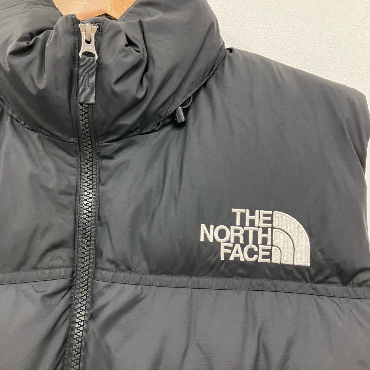 THE NORTH FACE | ザ・ノースフェイス Nuptse Vest ダウンベスト ND92338 ブラック サイズ：L【イオン広店】