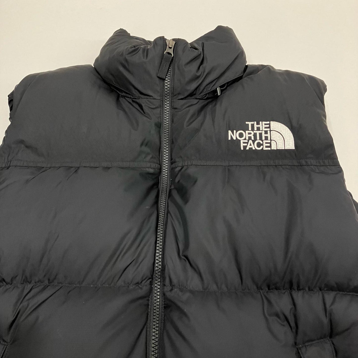 THE NORTH FACE | ザ・ノースフェイス Nuptse Vest ダウンベスト ND92338 ブラック サイズ：L【イオン広店】