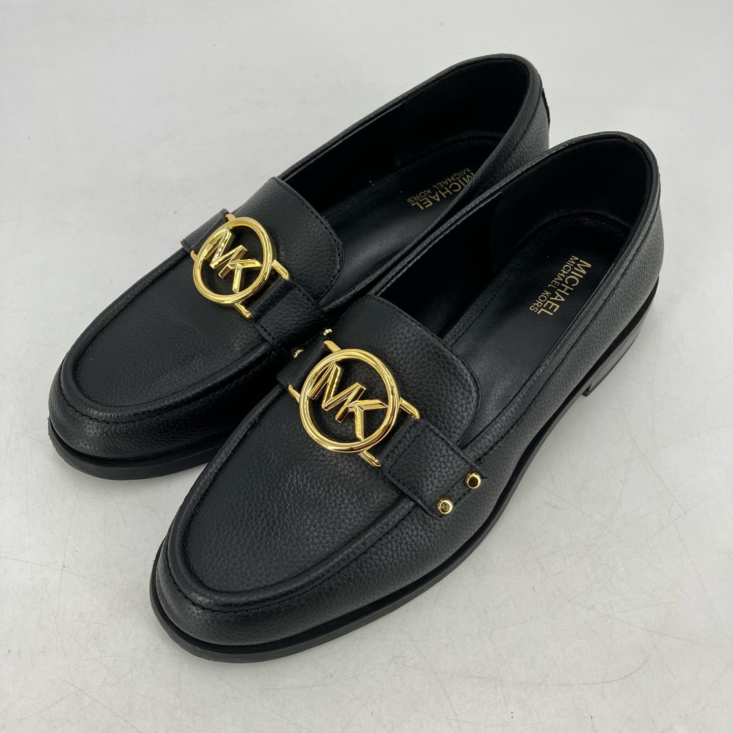 Michael Kors | マイケルコース CARMEN TUMBLED ローファー ブラック【イオン広店】