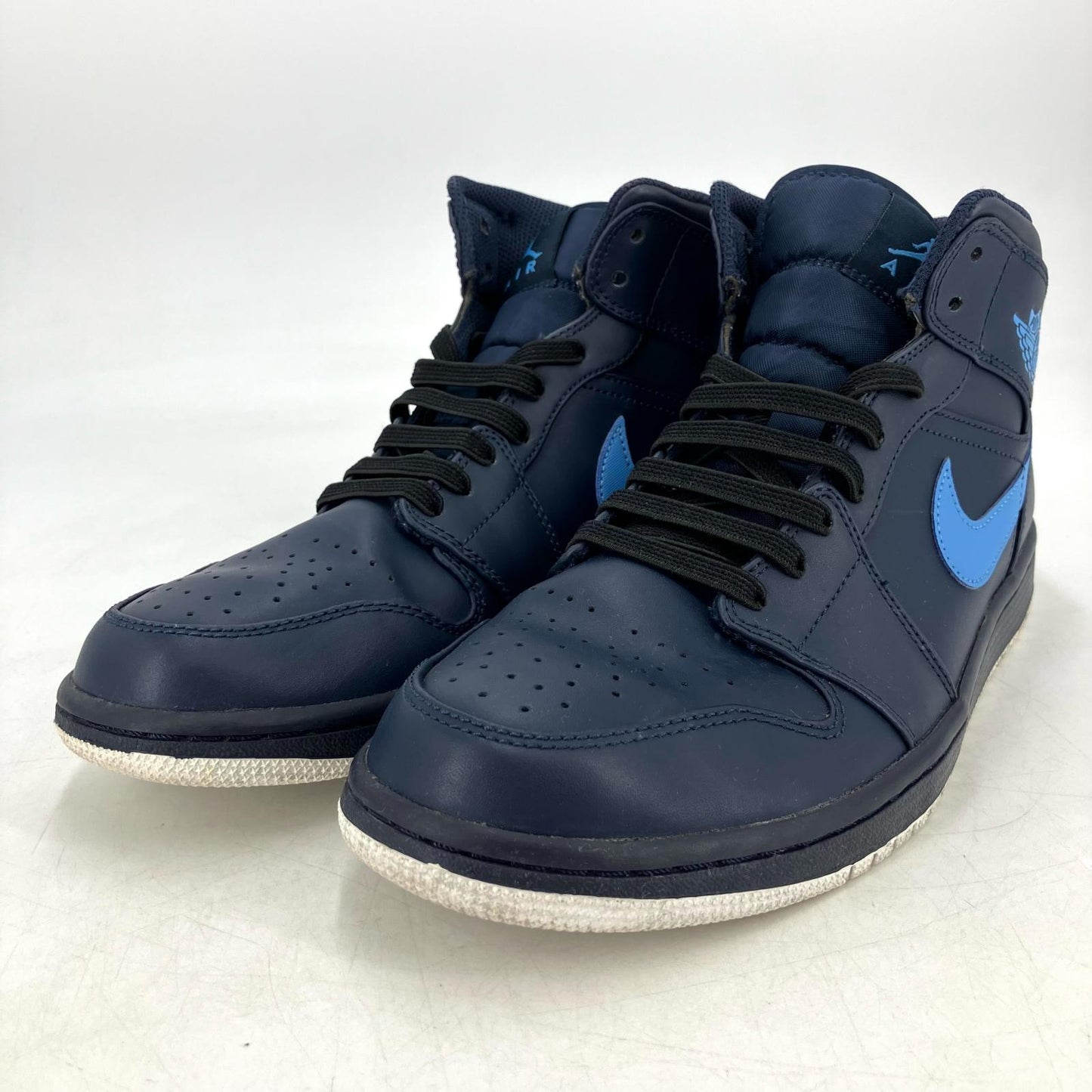 NIKE AIR JORDAN | ナイキ　エアー　ジョーダン Air Jordan 1 Retro Mid スニーカー 554724-405 ダークネイビー 27.5cm【イオン広店】