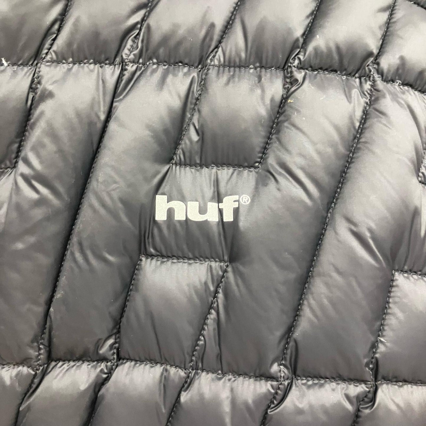 HUF | ハフ リバーシブルダウンジャケット ダウンジャケット ブラック サイズ：L【イオン広店】