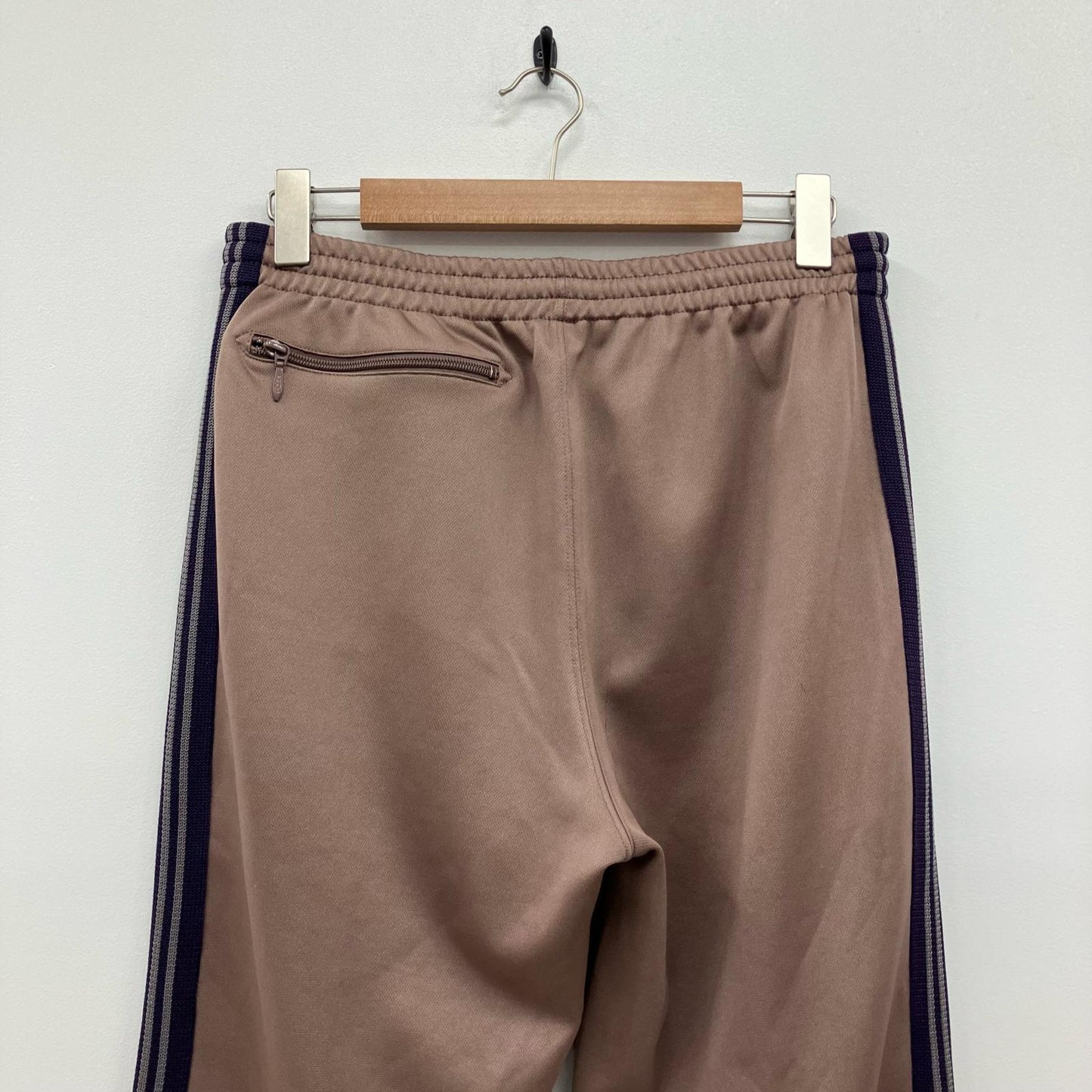 Needles | ニードルス Track Pants パンツ LQ229 ベージュ サイズ：M【イオン広店】