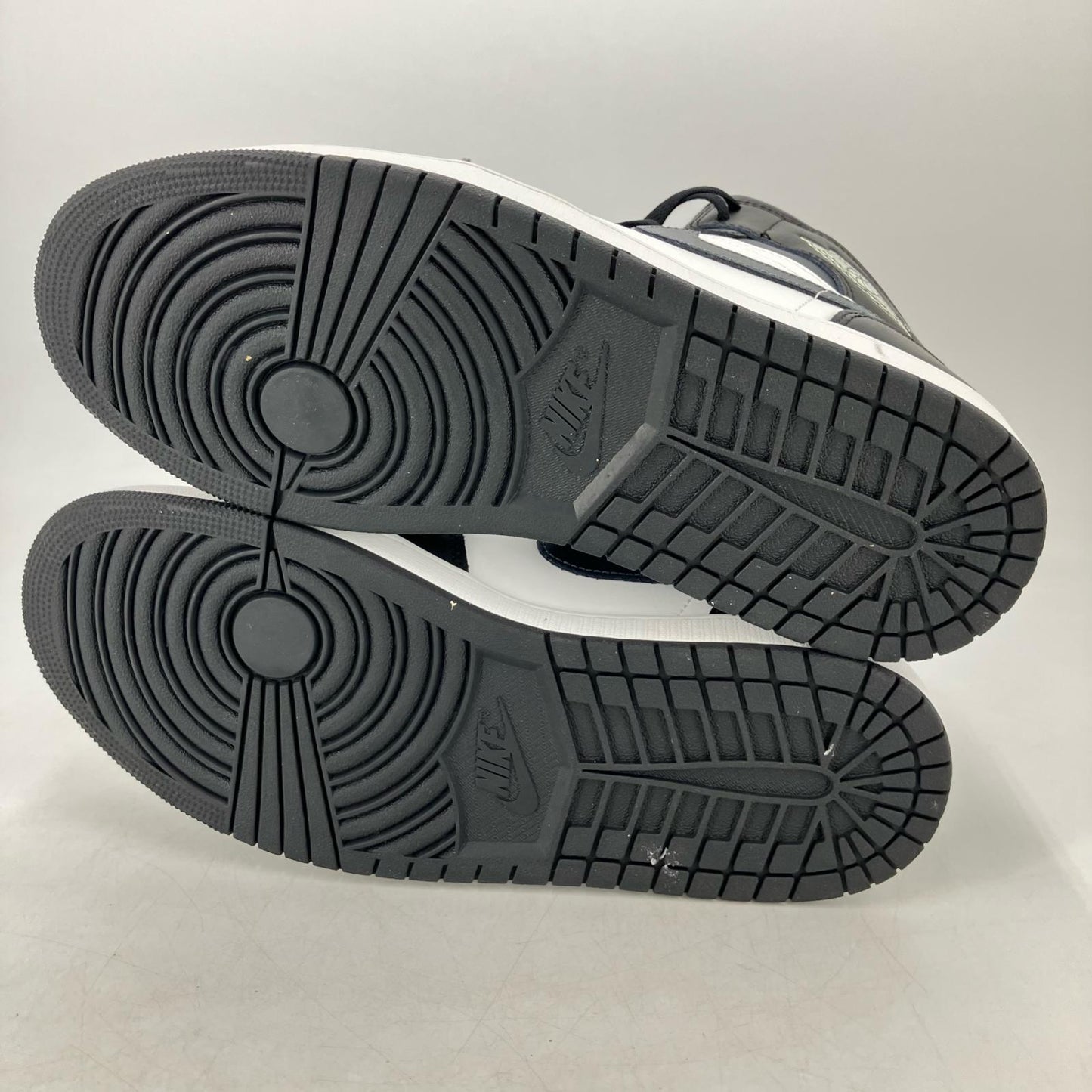 NIKE AIR JORDAN | ナイキ　エアー　ジョーダン Air Jordan 1 Mid スニーカー DQ8426-010 ブラック 28.5cm【イオン広店】