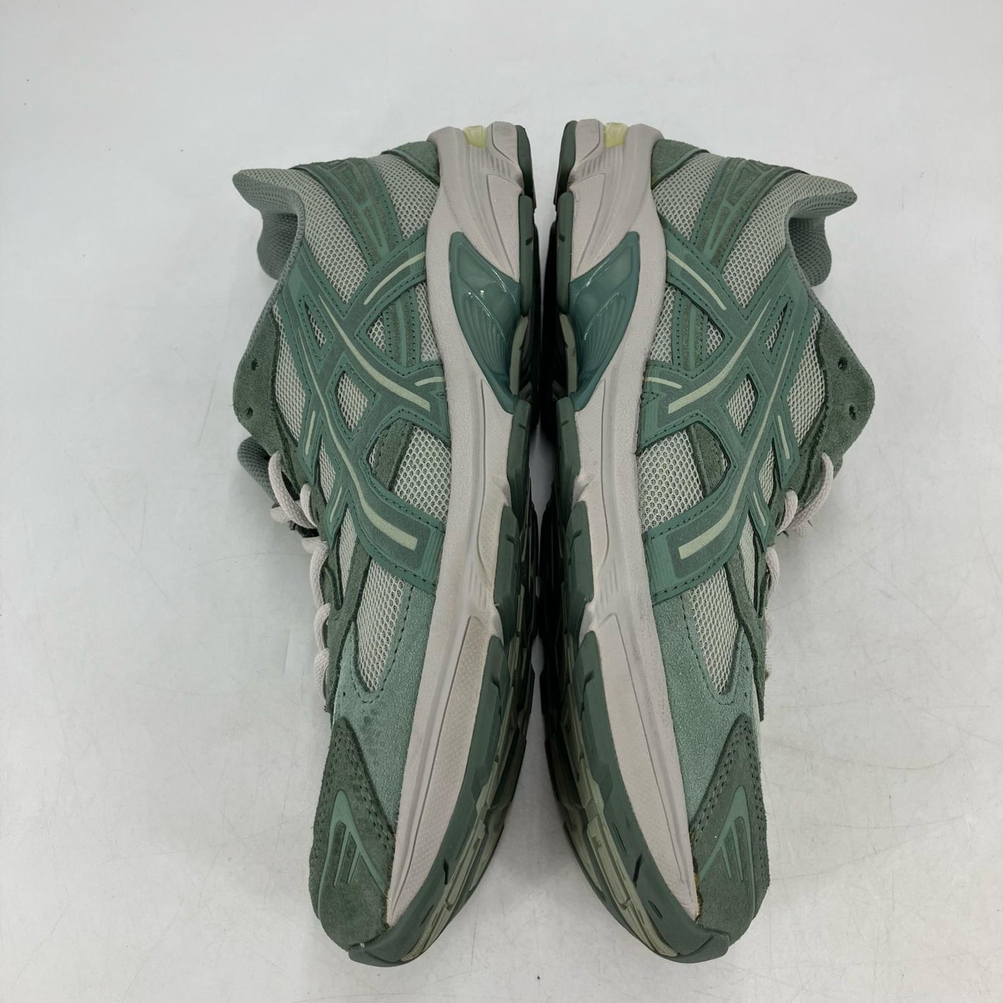 asics | アシックス GEL-1130 スニーカー 1201A255-301 オリーブ 28.5cm【イオン広店】