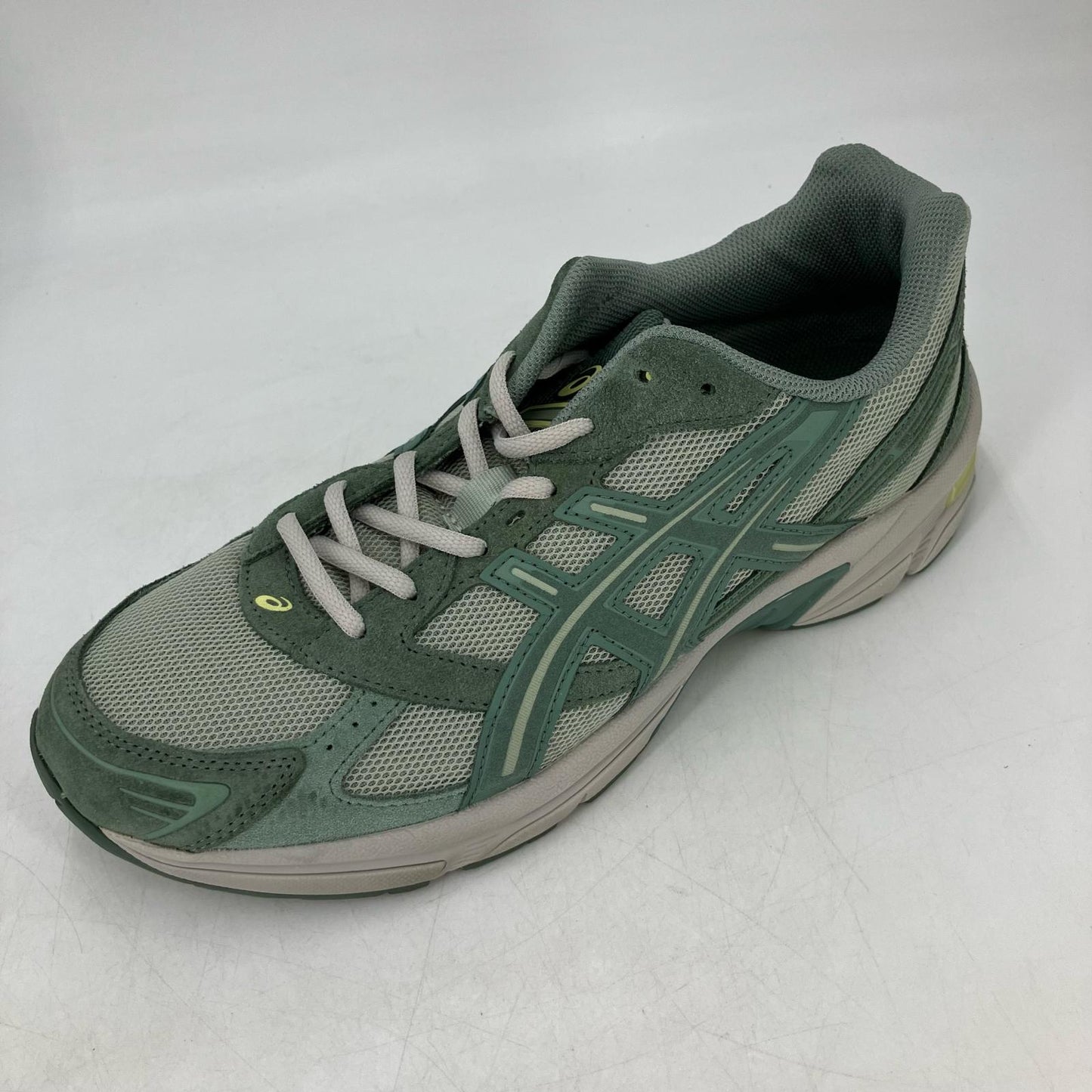 asics | アシックス GEL-1130 スニーカー 1201A255-301 オリーブ 28.5cm【イオン広店】