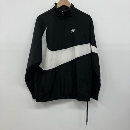 NIKE | ナイキ SWOOSH WOVEN HALFZIP JACKET ナイロンジャケット AJ2696-010 ブラック サイズ：S【イオン広店】