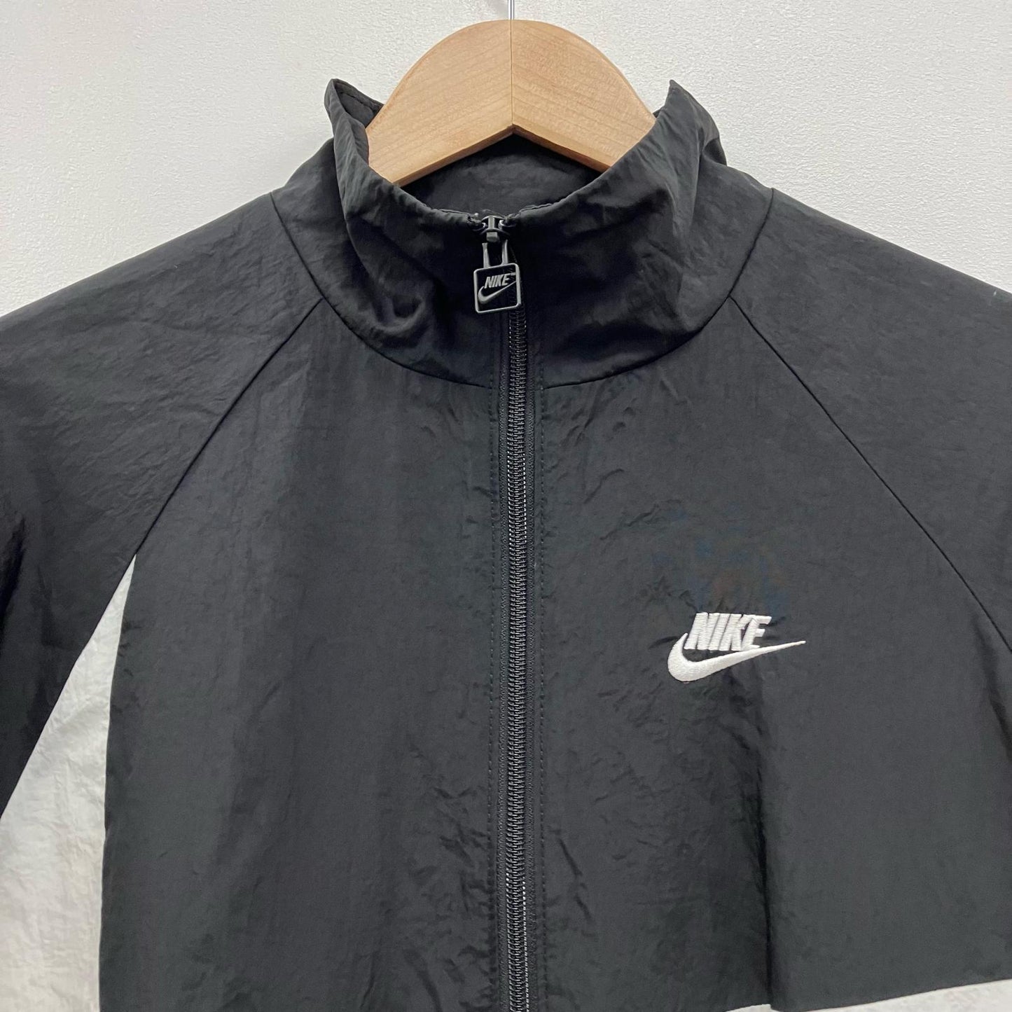 NIKE | ナイキ SWOOSH WOVEN HALFZIP JACKET ナイロンジャケット AJ2696-010 ブラック サイズ：S【イオン広店】