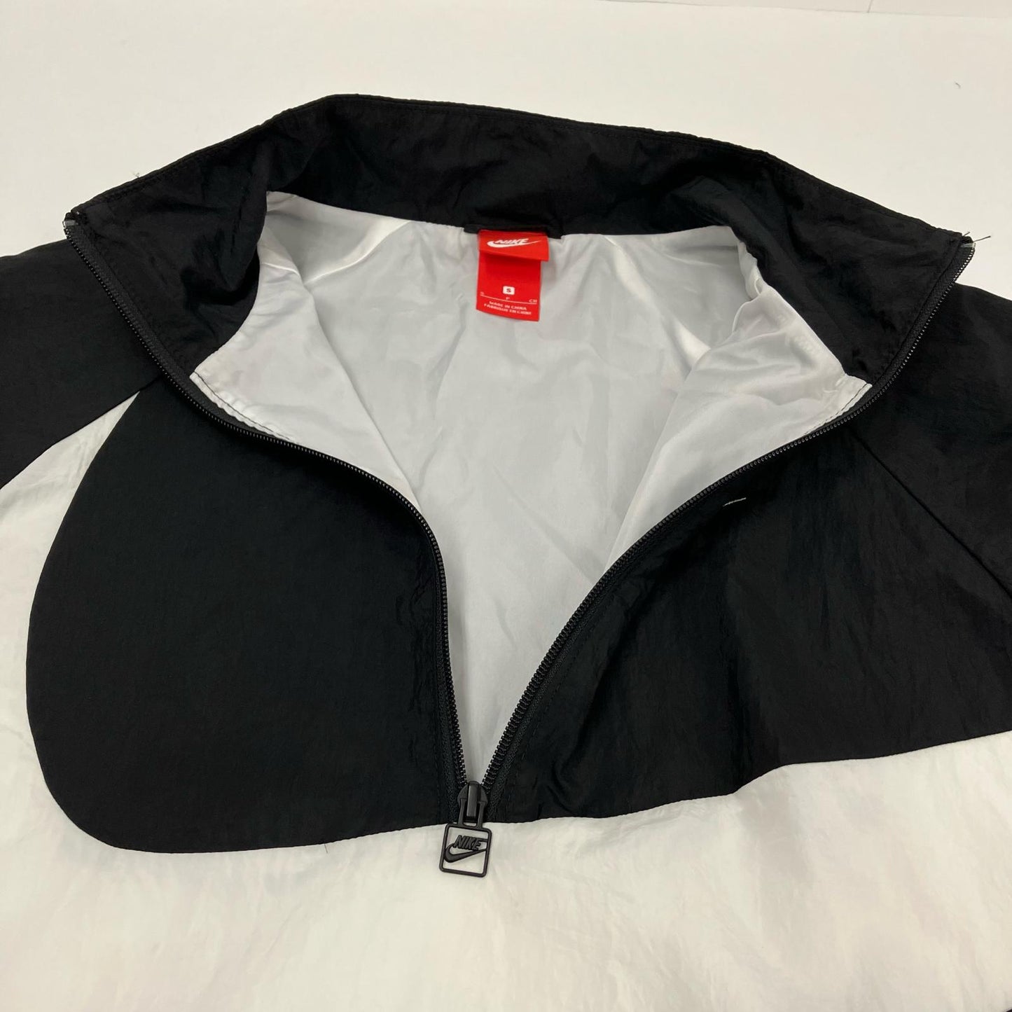 NIKE | ナイキ SWOOSH WOVEN HALFZIP JACKET ナイロンジャケット AJ2696-010 ブラック サイズ：S【イオン広店】