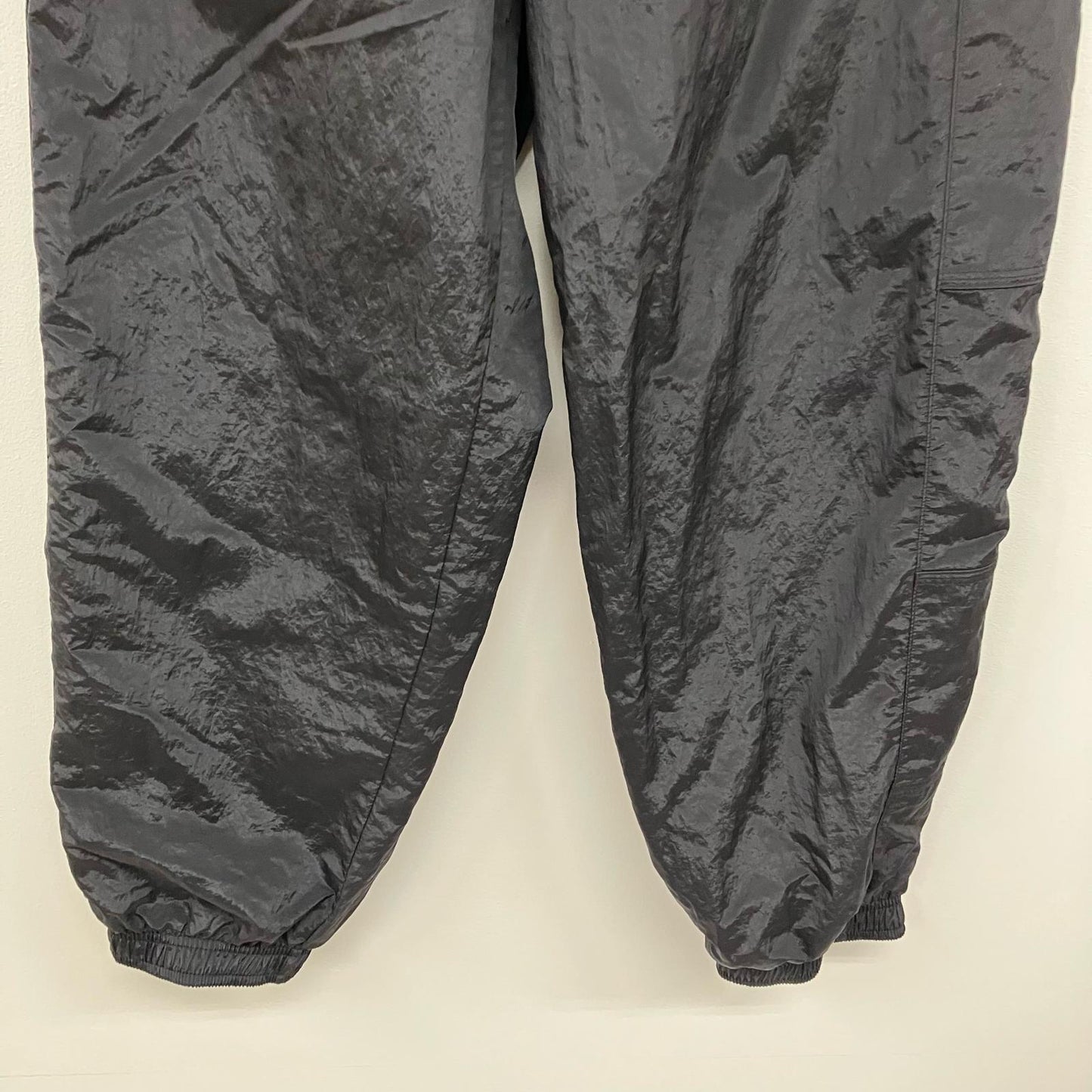 adidas | アディダス EQT TRACKPANTS パンツ JM6688 ブラック サイズ：XS【イオン広店】