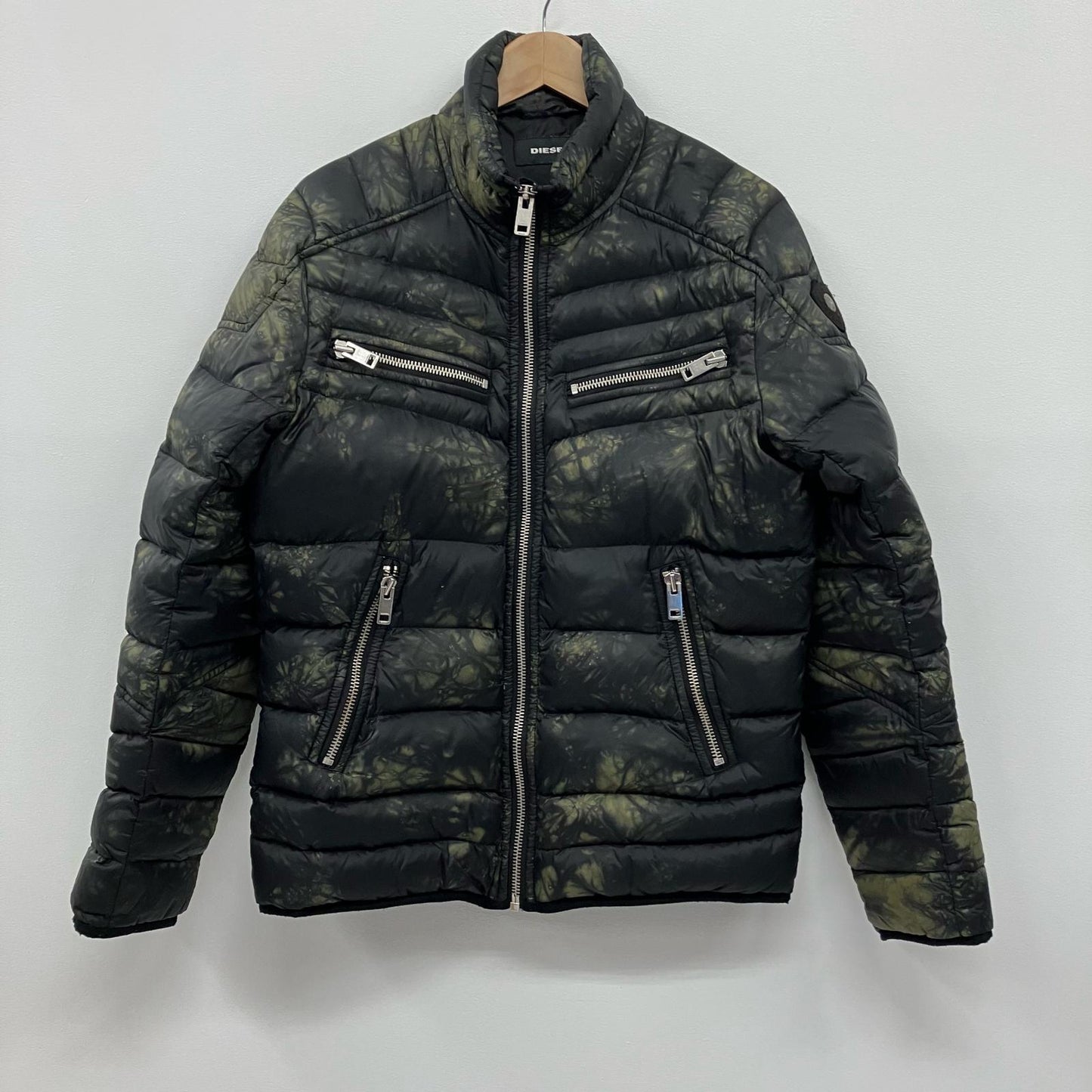 DIESEL | ディーゼル ダウンジャケット カモ サイズ：M【イオン広店】