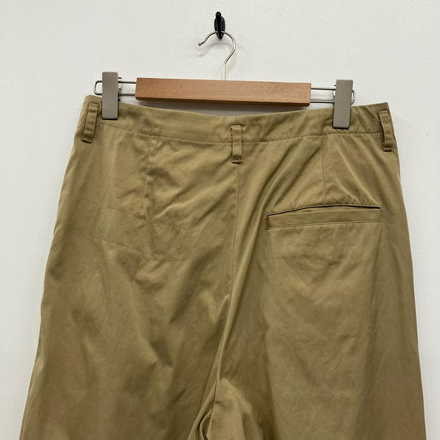 VOAAOV クロップドパンツ VOPT-A07 ベージュ サイズ：2【イオン広店】