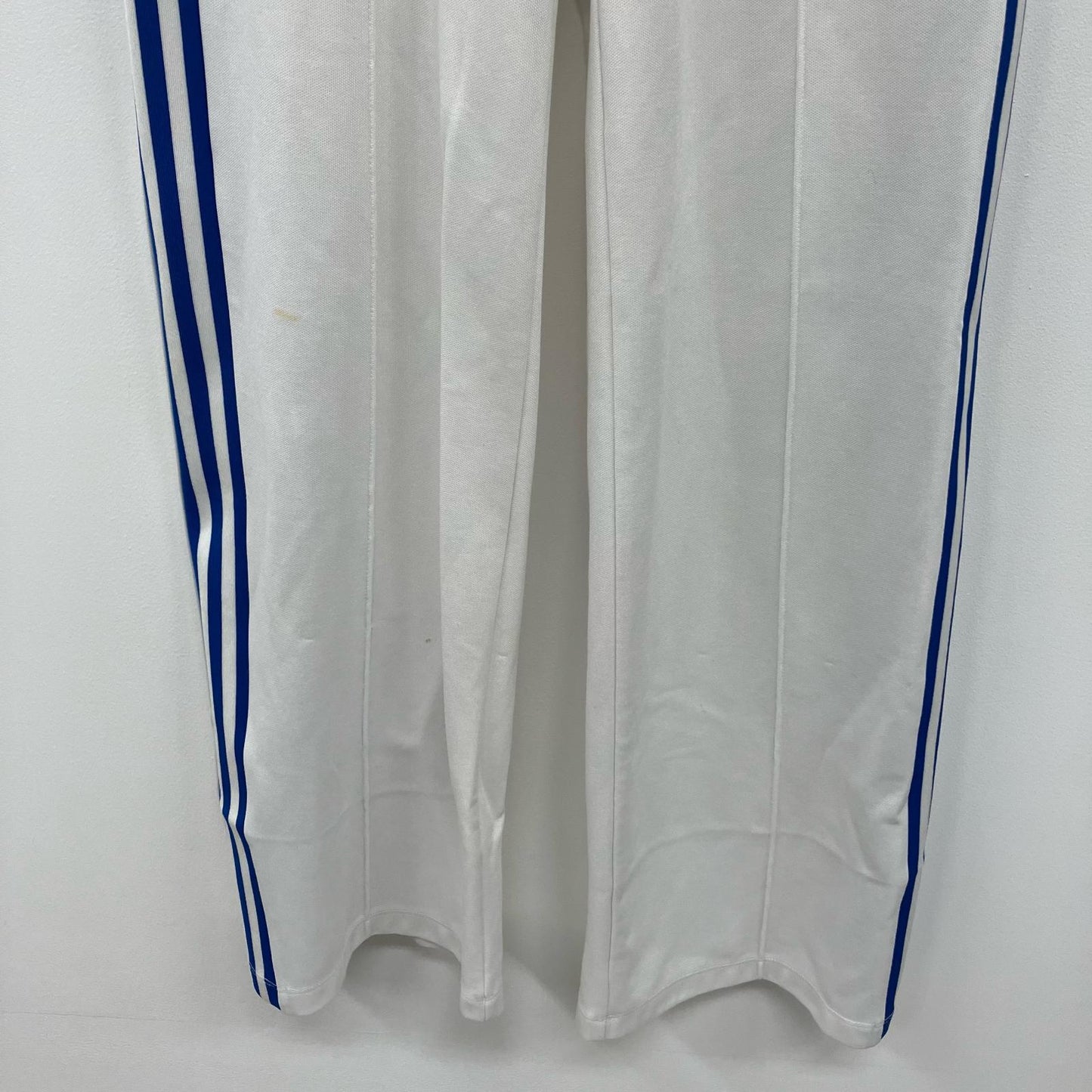 adidas | アディダス ベッケンバウアー トラックスーツパンツ パンツ IR6091 ホワイト サイズ：M【イオン広店】